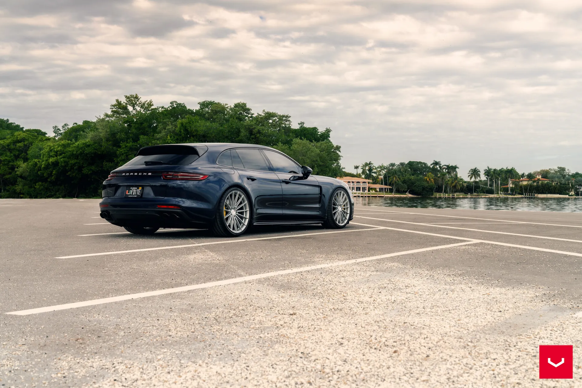 Porsche Panamera, 2