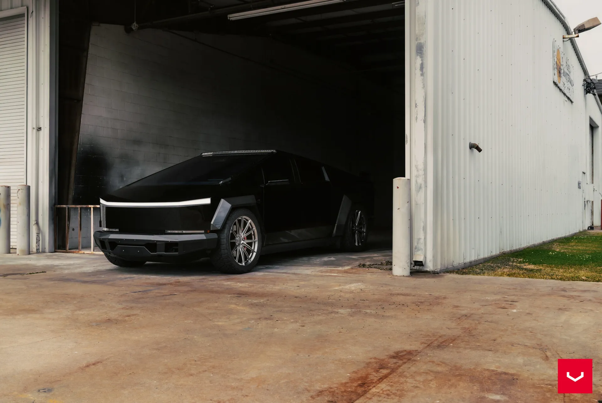 Tesla Cybertruck, 10