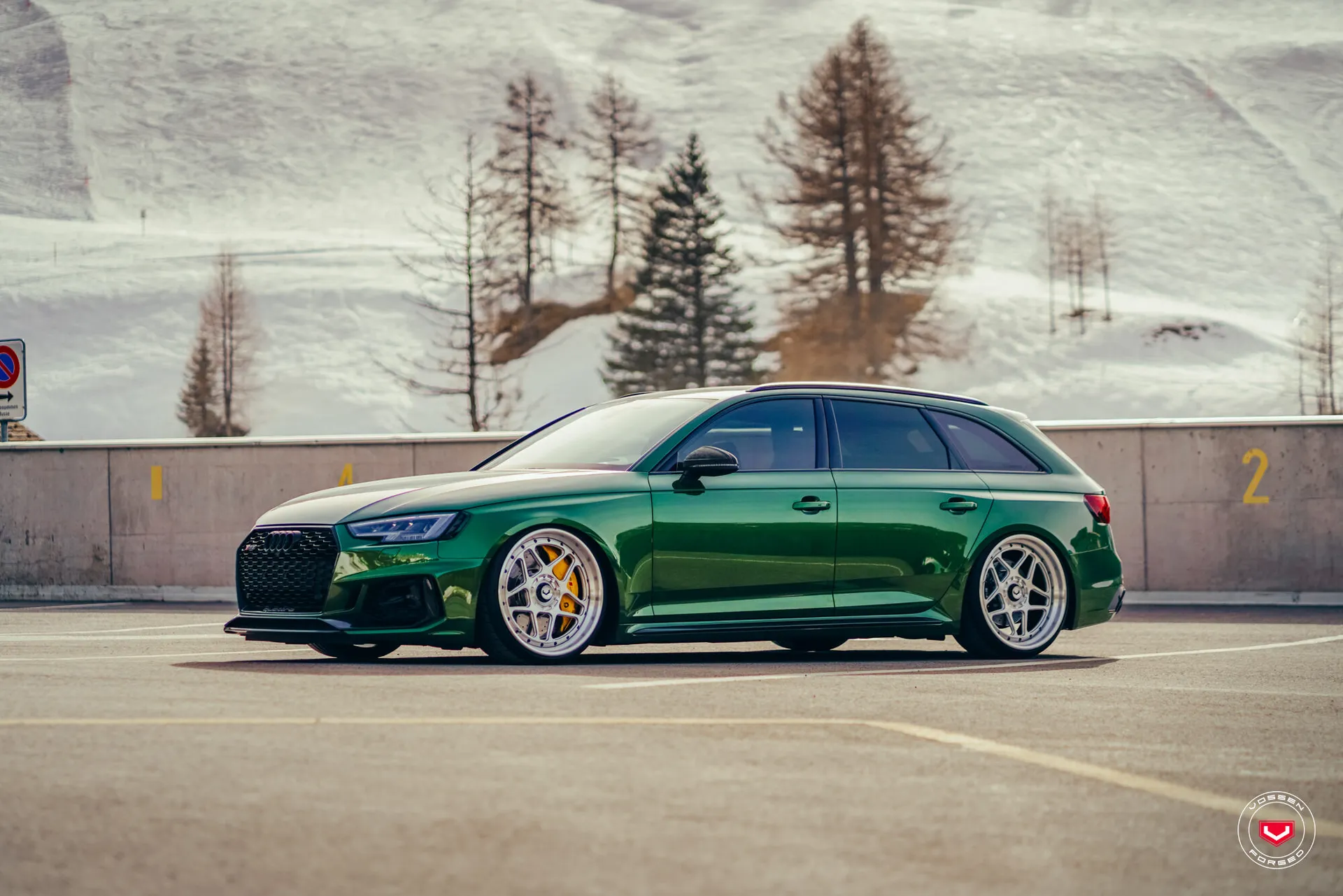 Audi A4 / S4 / RS4, 9