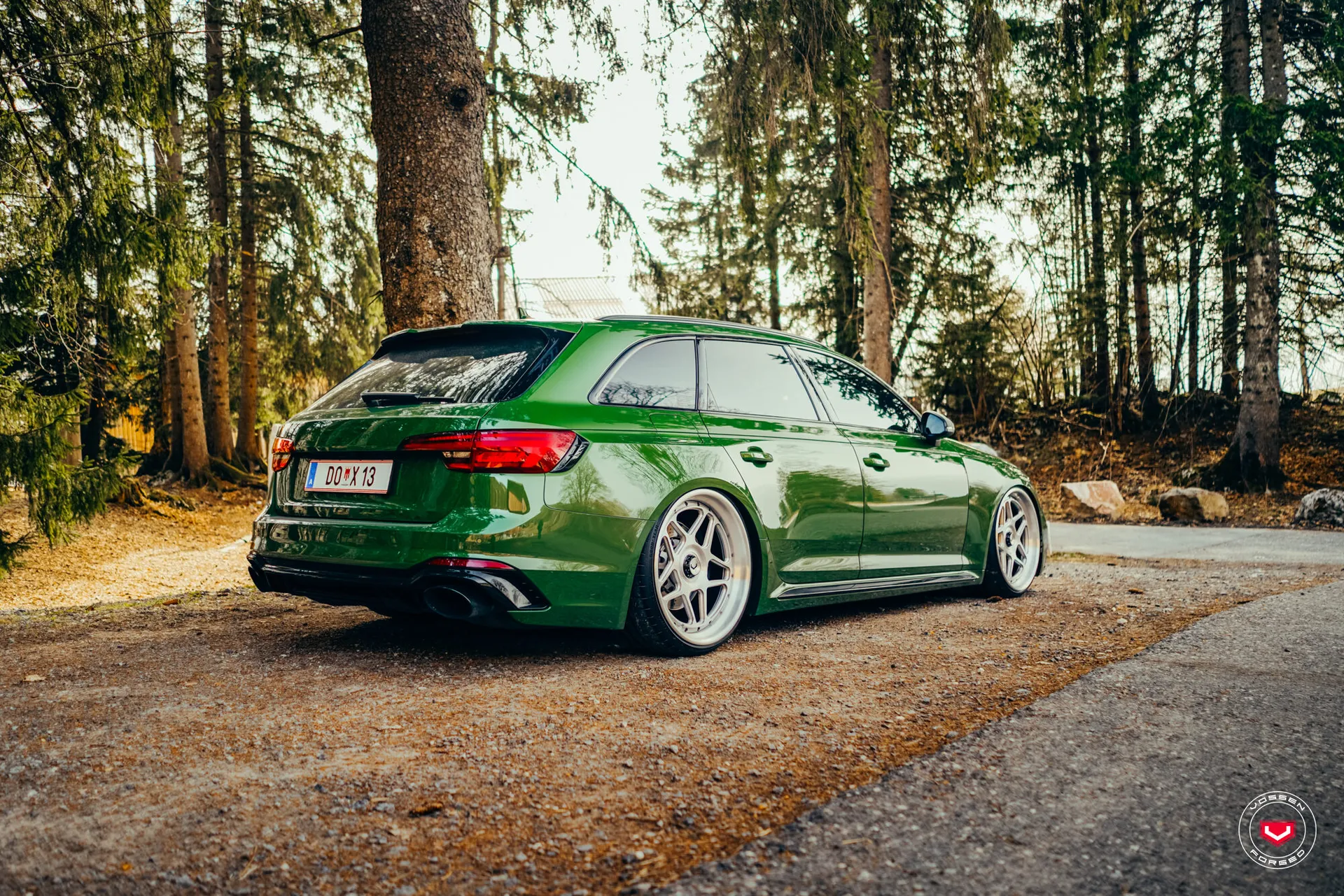 Audi A4 / S4 / RS4, 1