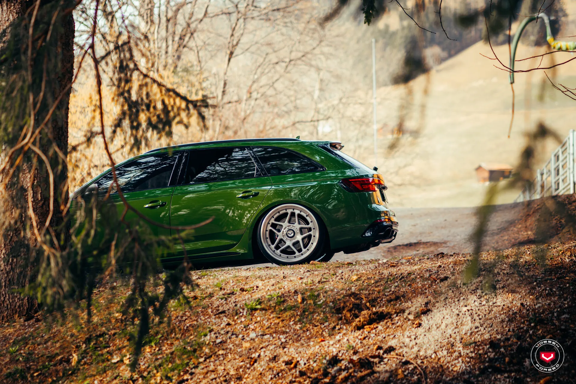 Audi A4 / S4 / RS4, 4