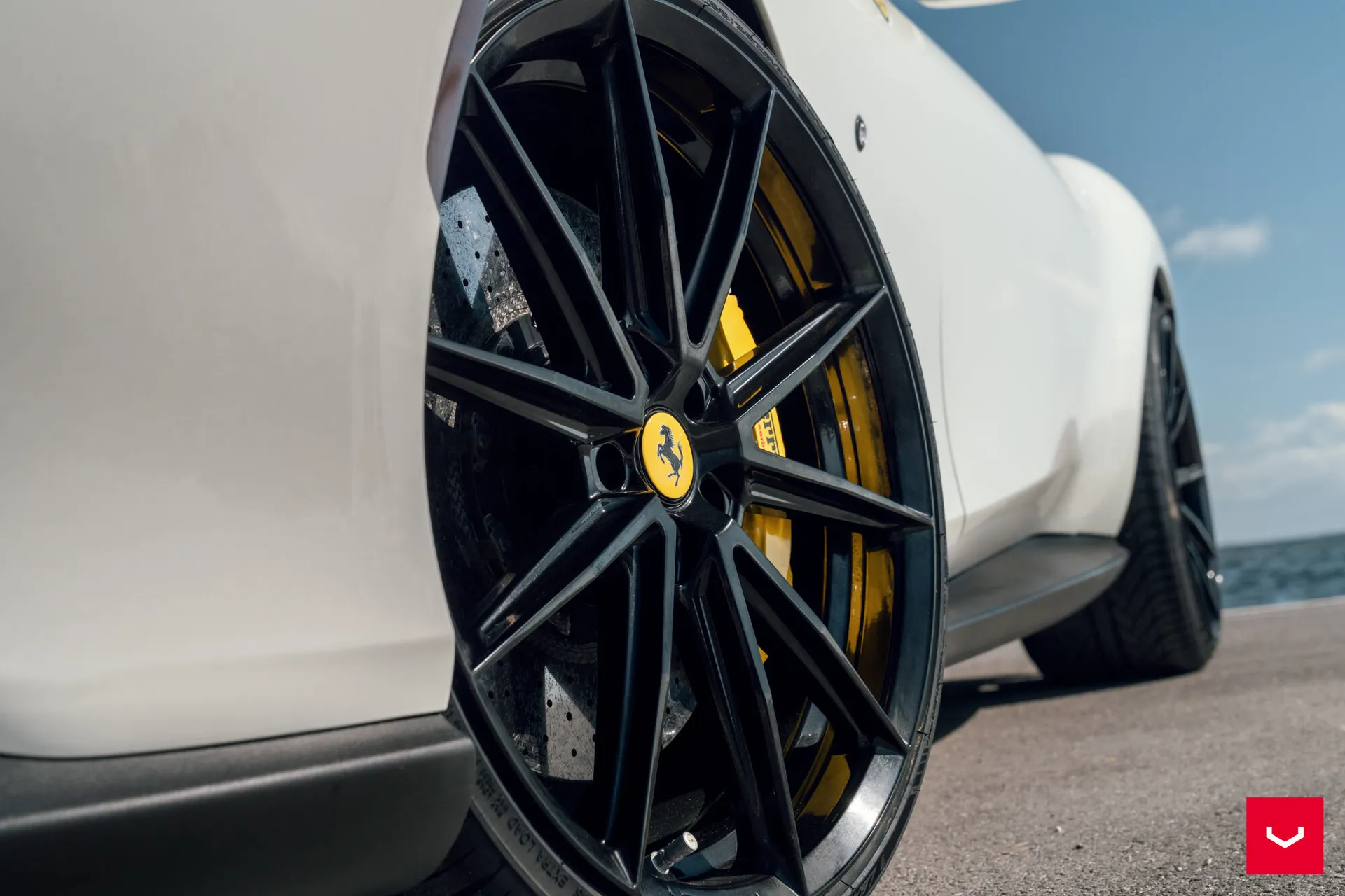 Ferrari Roma, 12