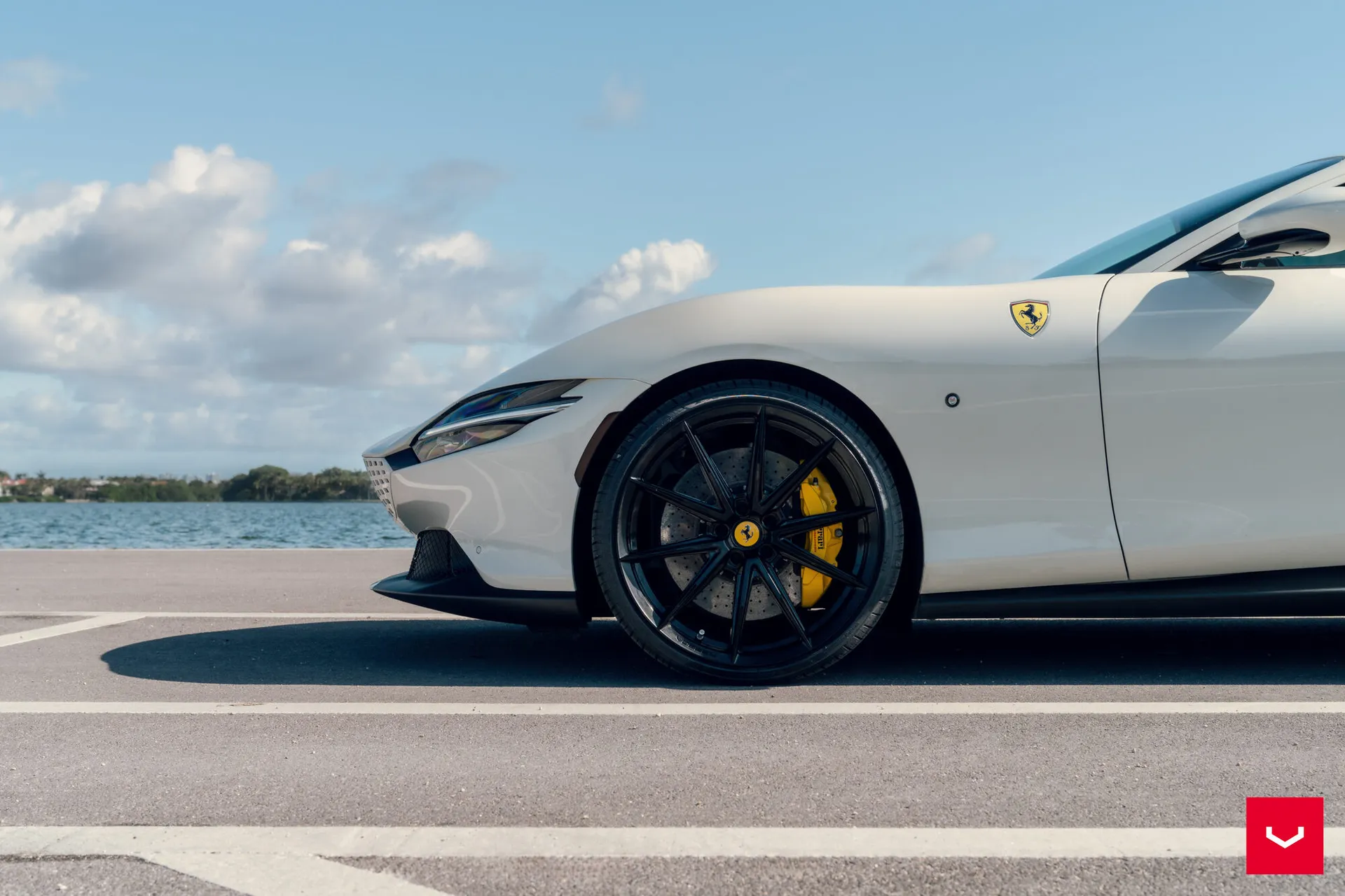 Ferrari Roma, 10