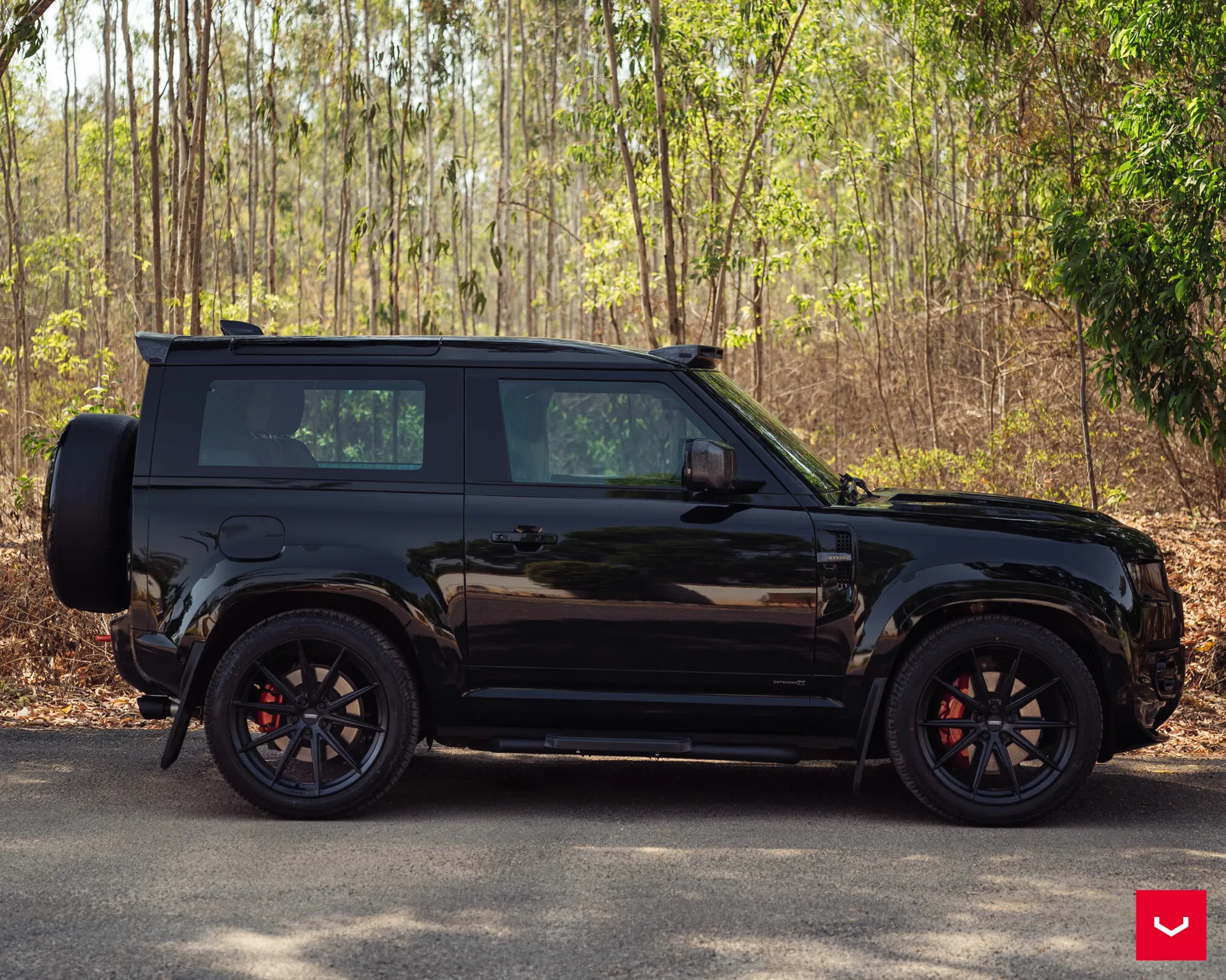 Land Rover Defender, 5
