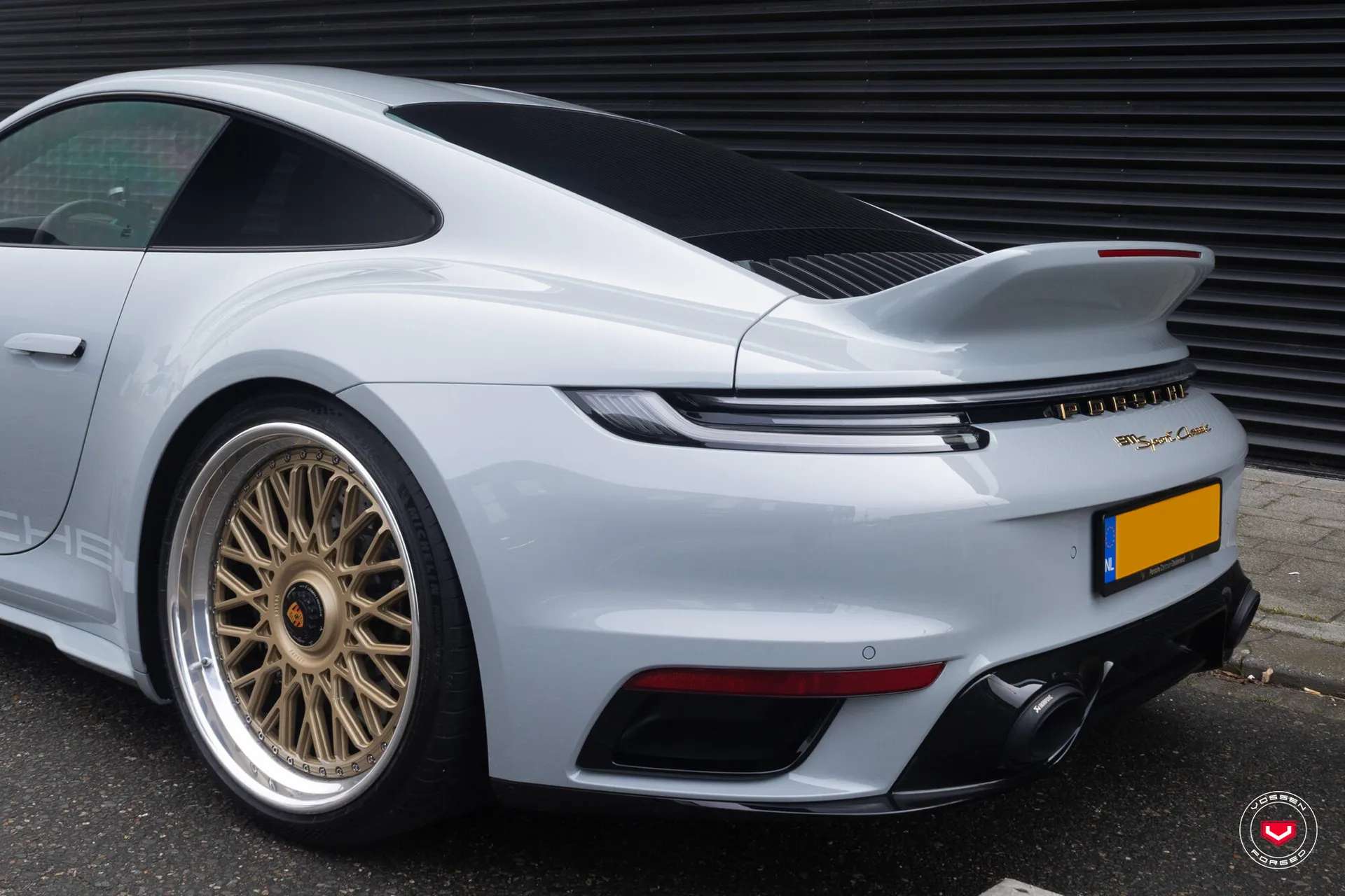 Porsche 992, 7