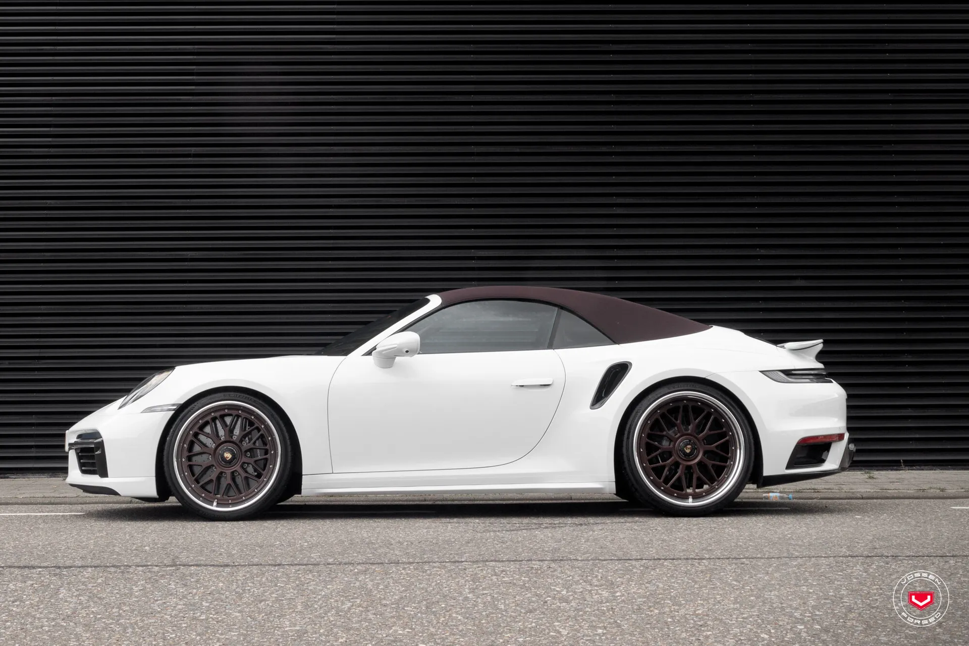Porsche 992, 3