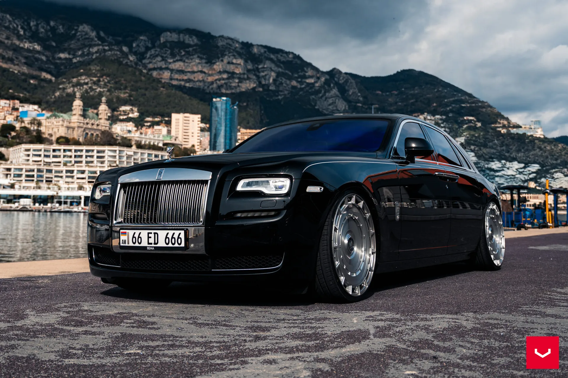 Rolls Royce Ghost, 3