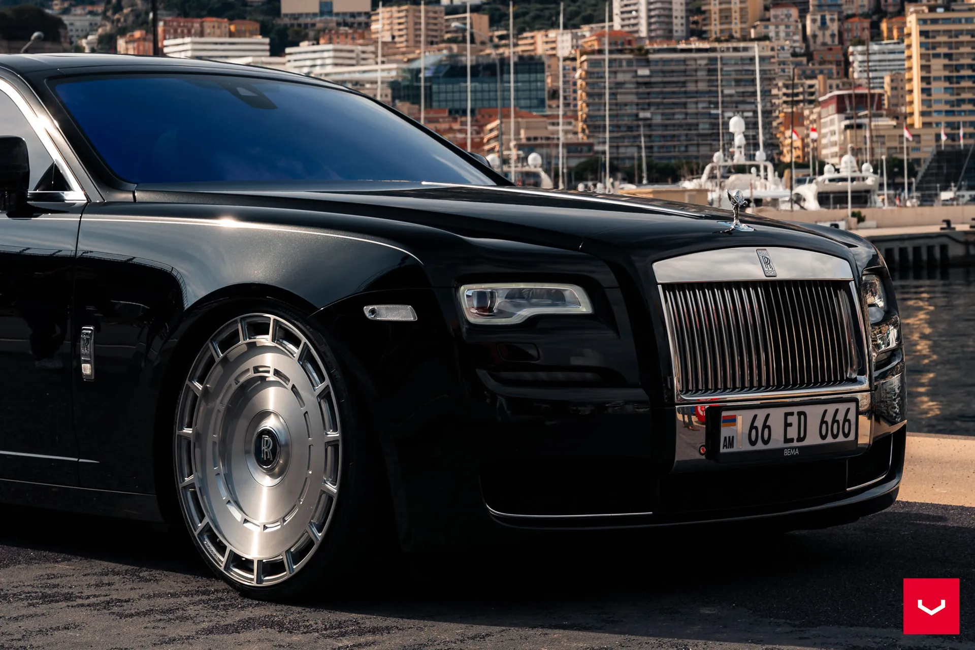 Rolls Royce Ghost, 8