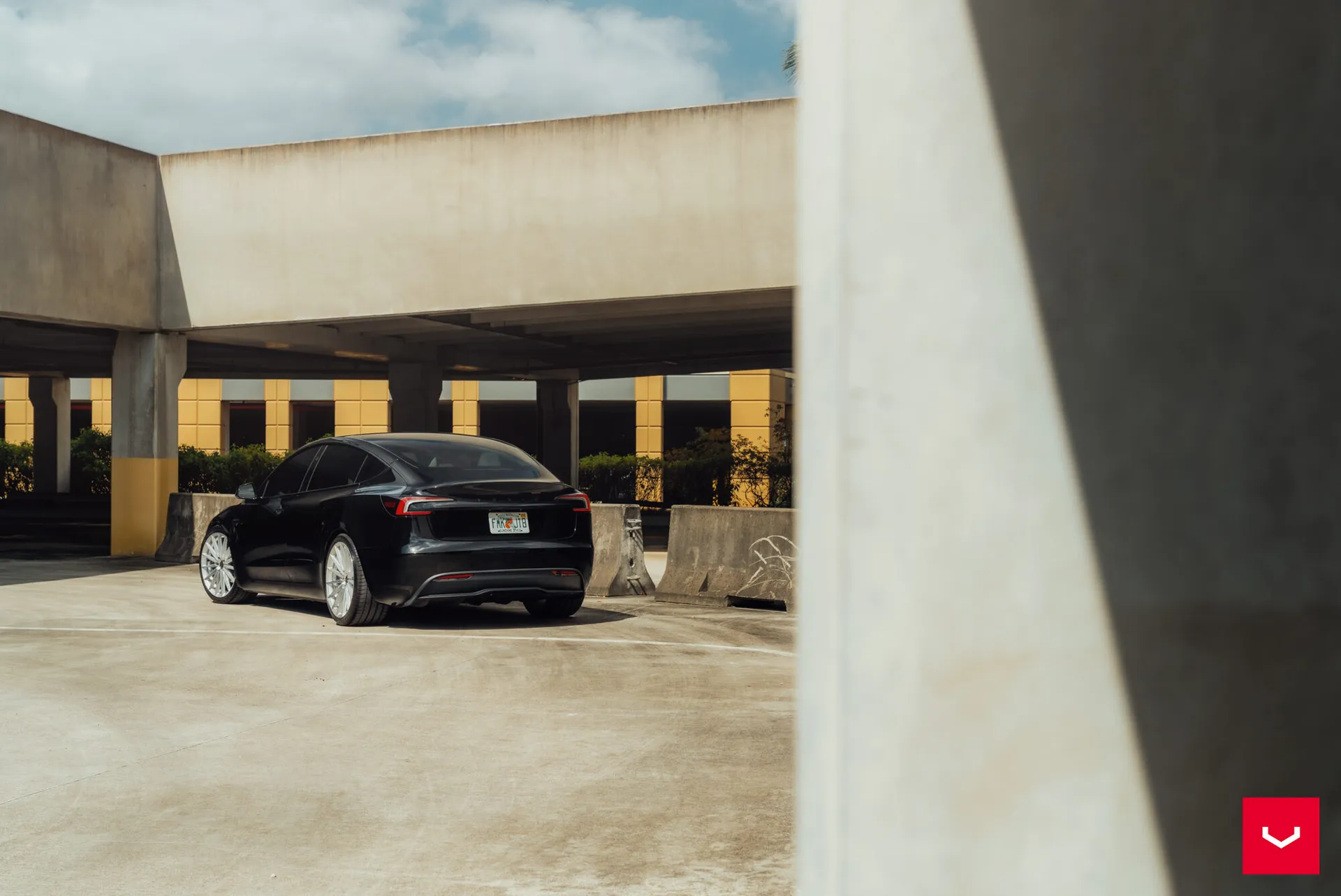 Tesla Model 3, 14