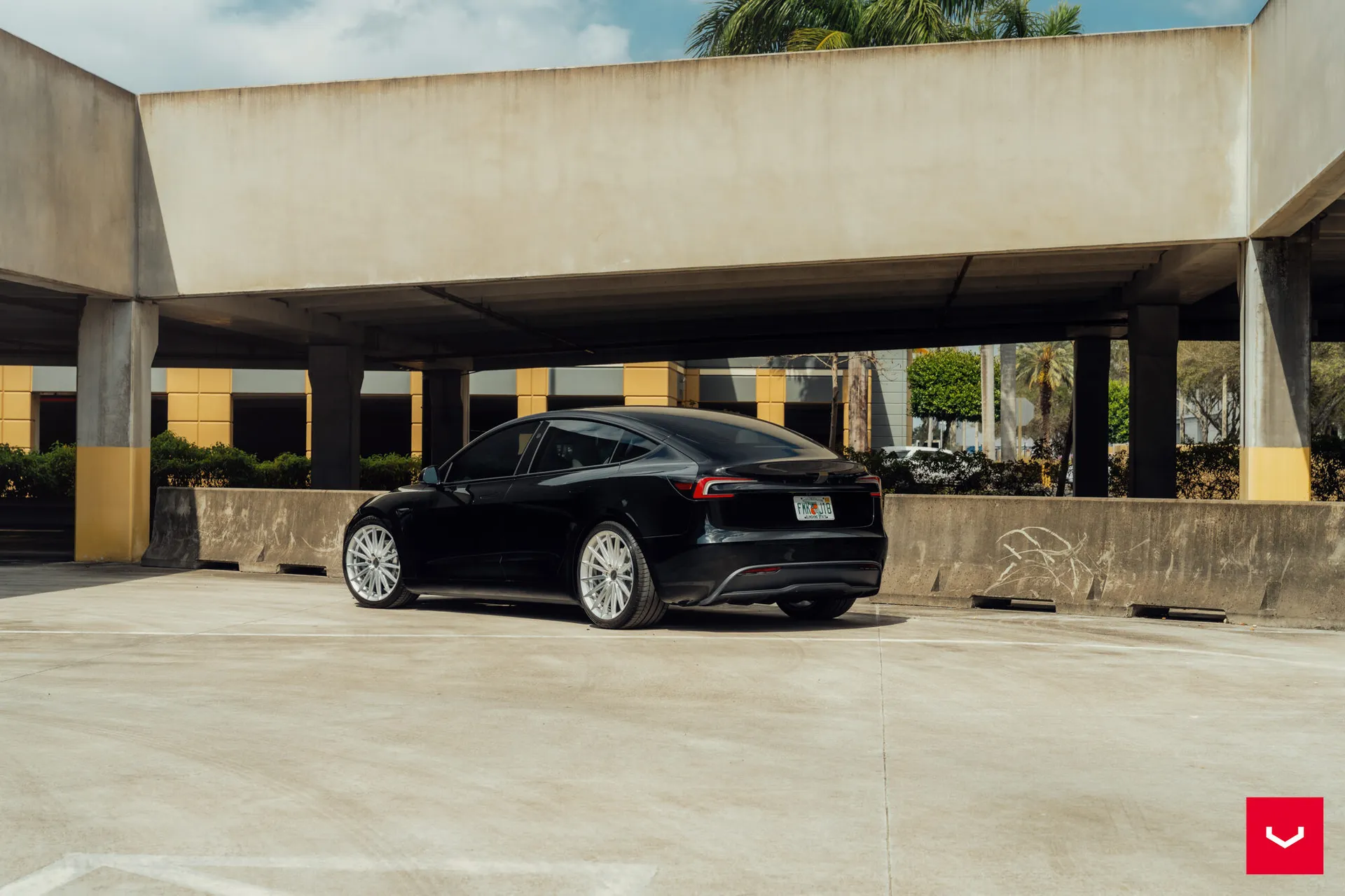 Tesla Model 3, 13