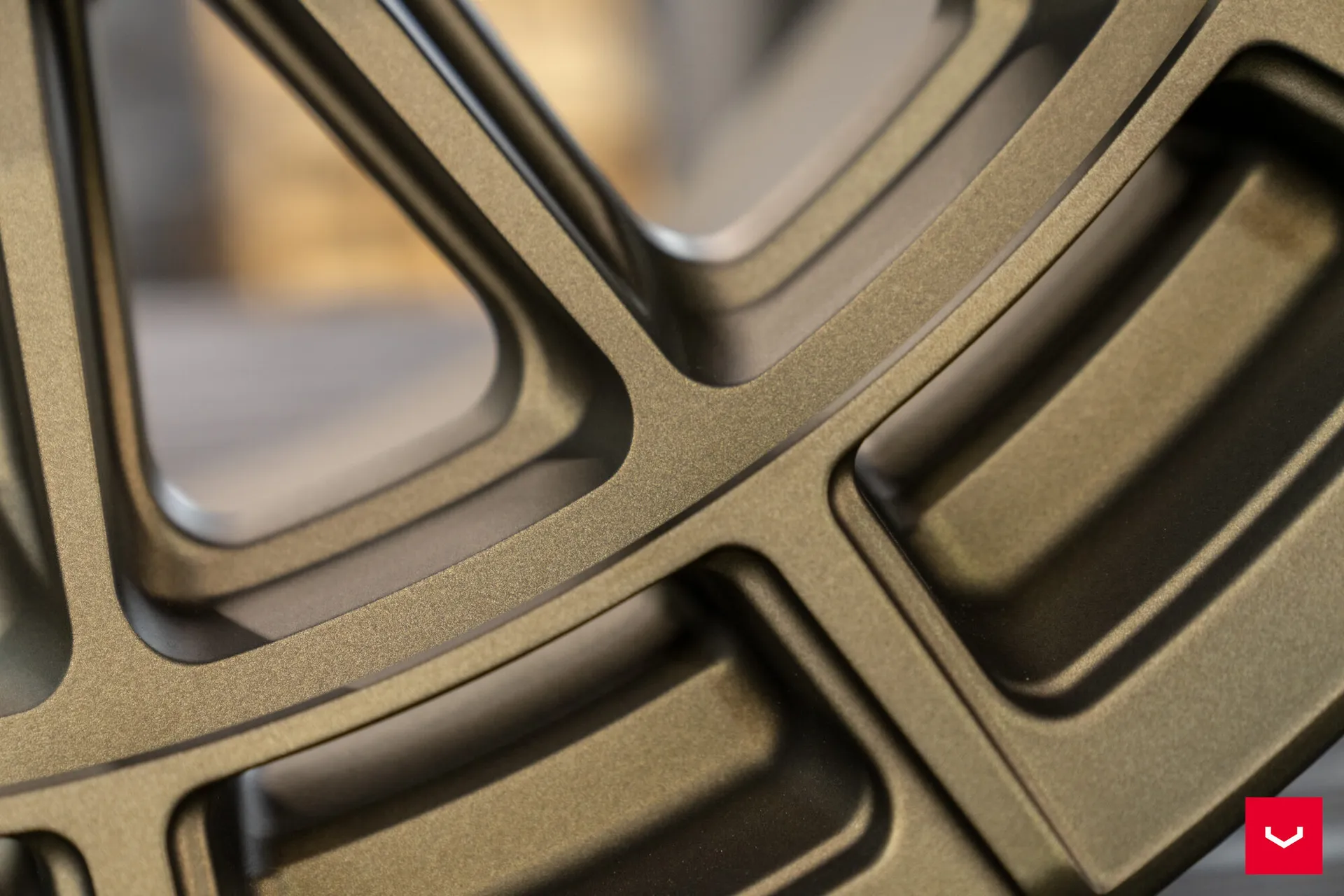 Terra Bronze, 10
