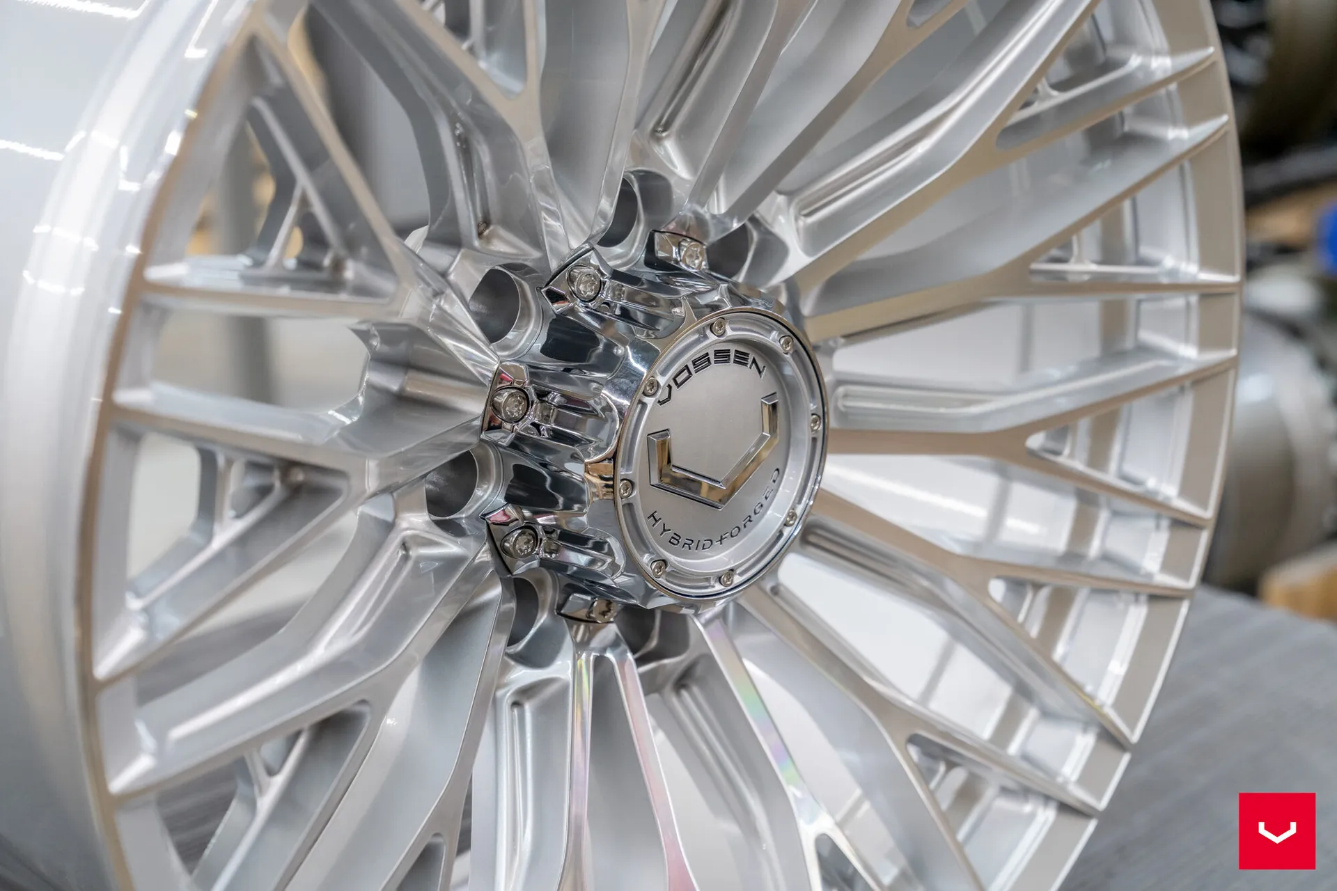 Silver Polished, 18