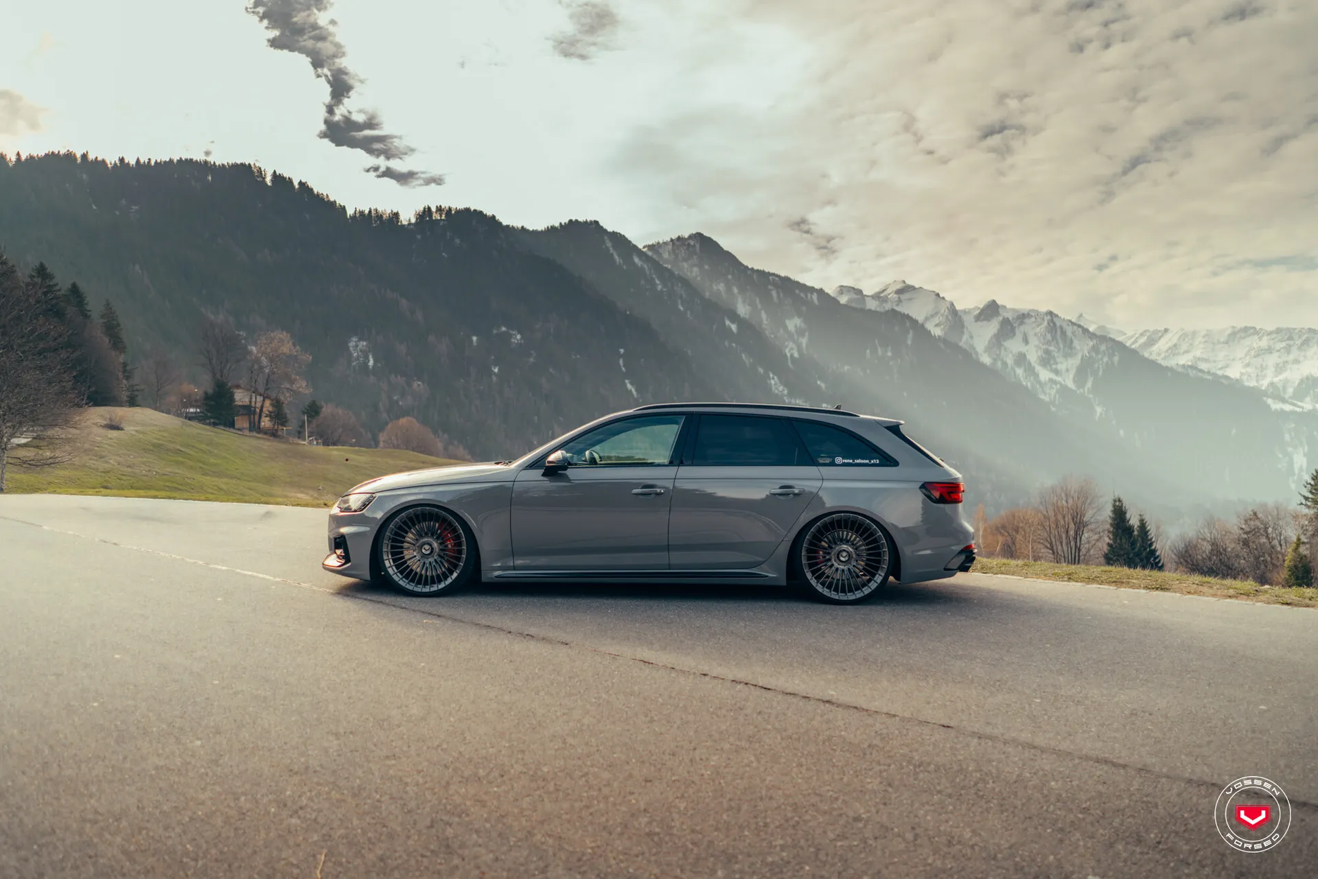 Audi A4 / S4 / RS4, 4