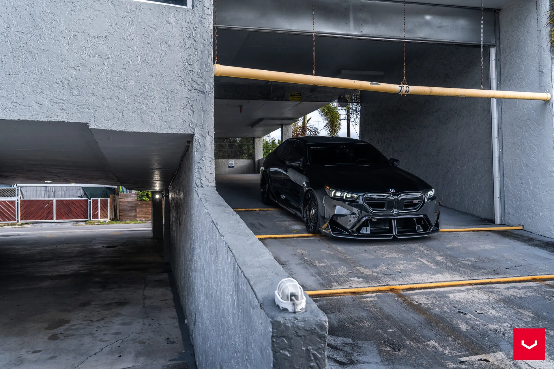 BMW 5 Series / M5, 13