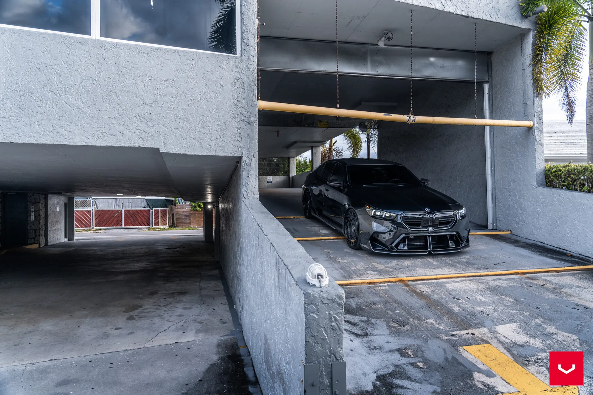 BMW 5 Series / M5, 10