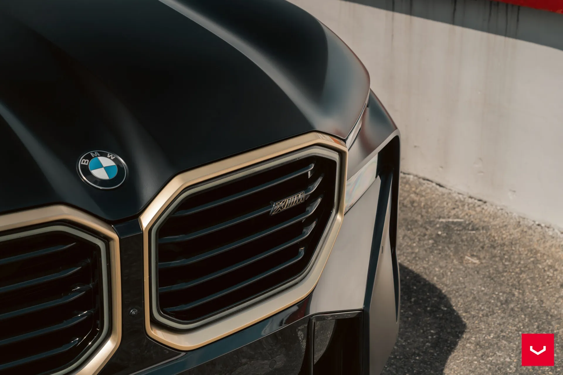 BMW XM, 7