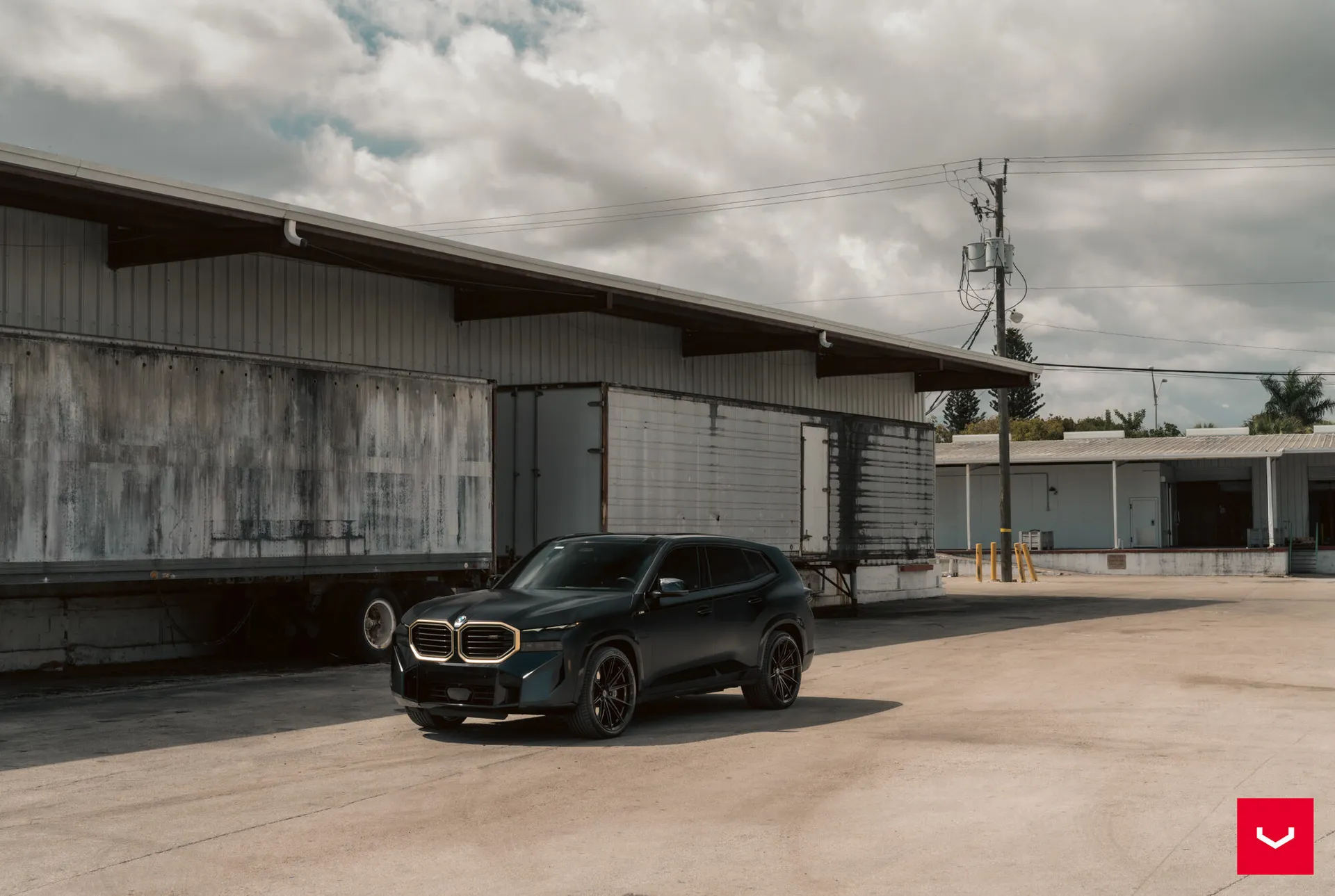BMW XM, 4