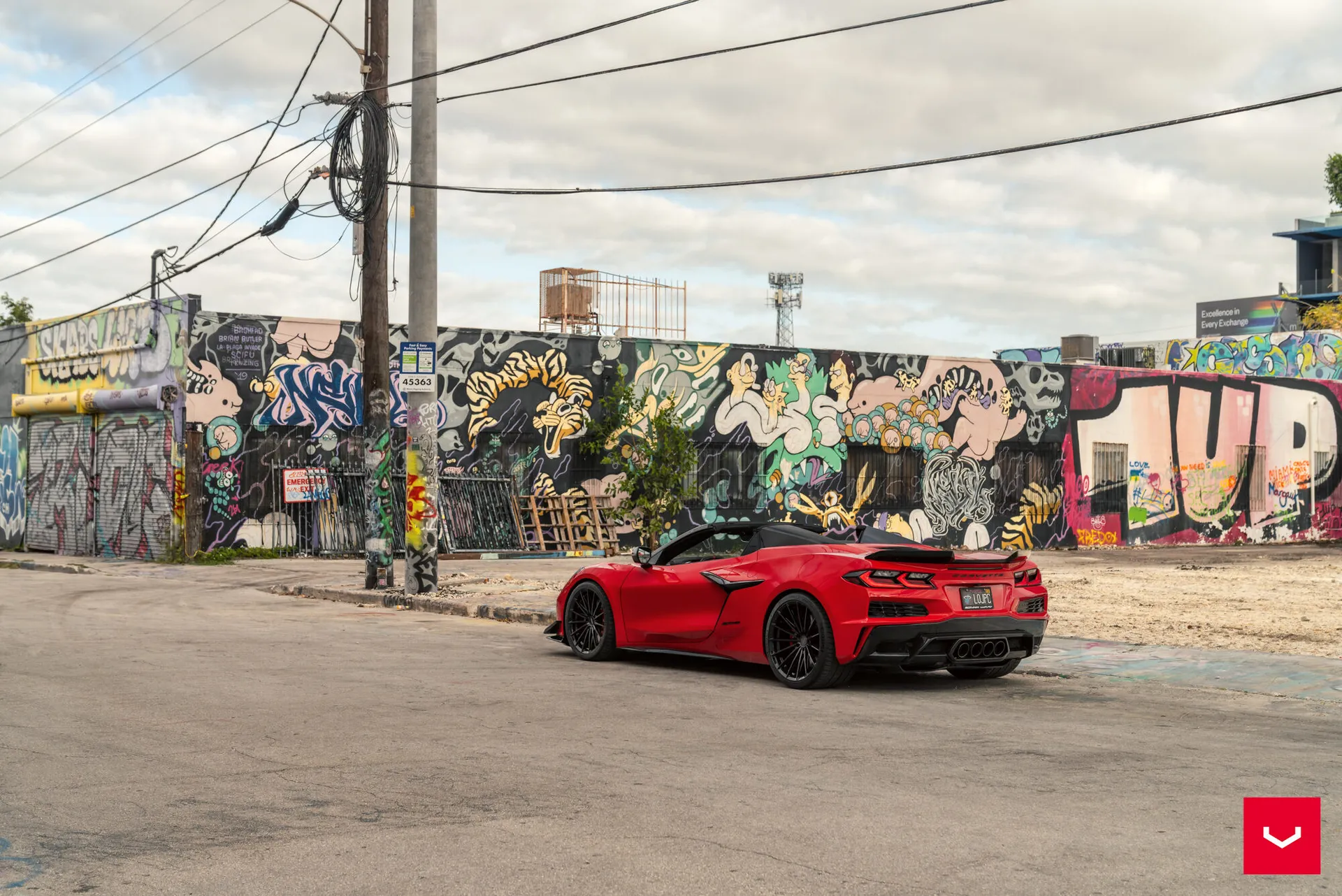 Chevrolet C8 Corvette, 13
