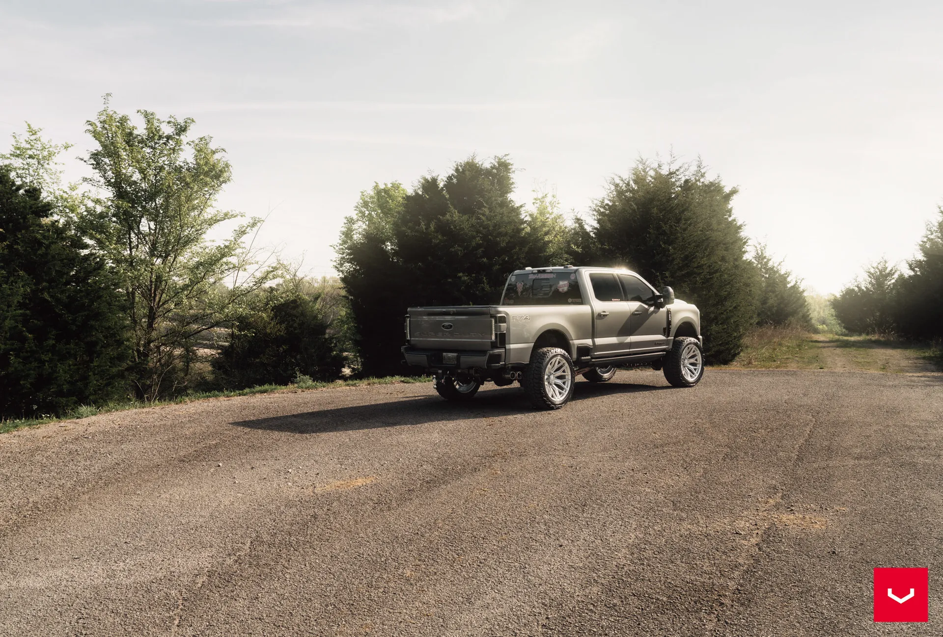 Ford F-250 / F-350, 12