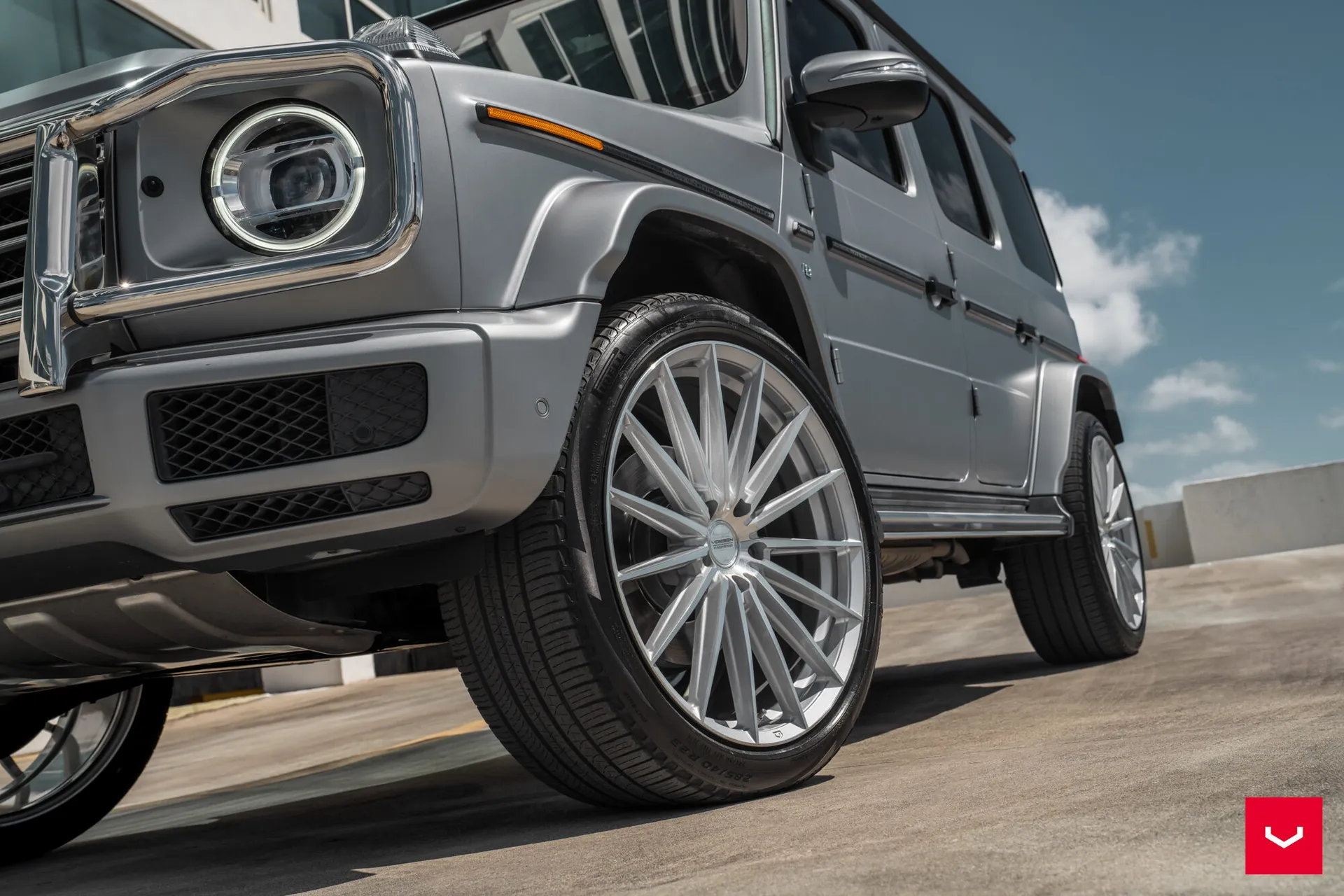 Mercedes Benz G-Class, 3