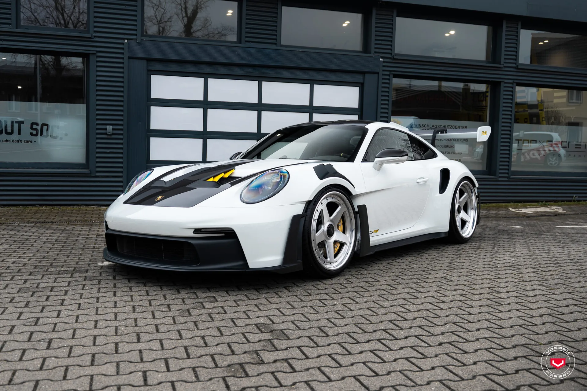 Porsche 992, 2