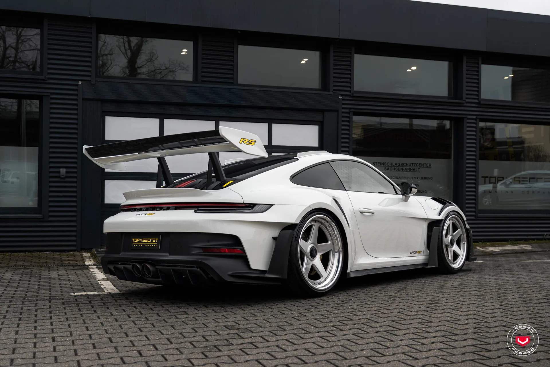 Porsche 992, 1