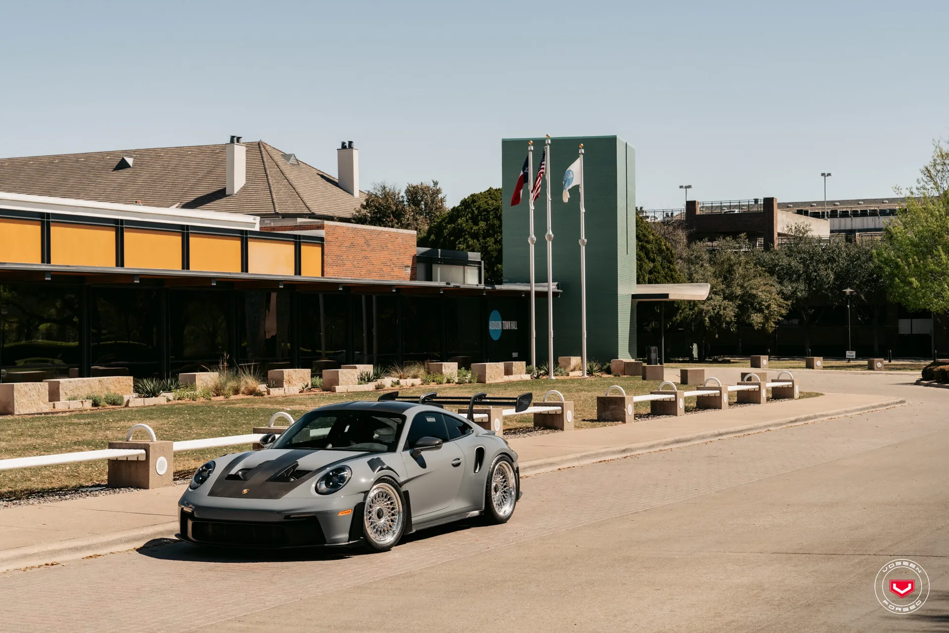 Porsche 992, 10