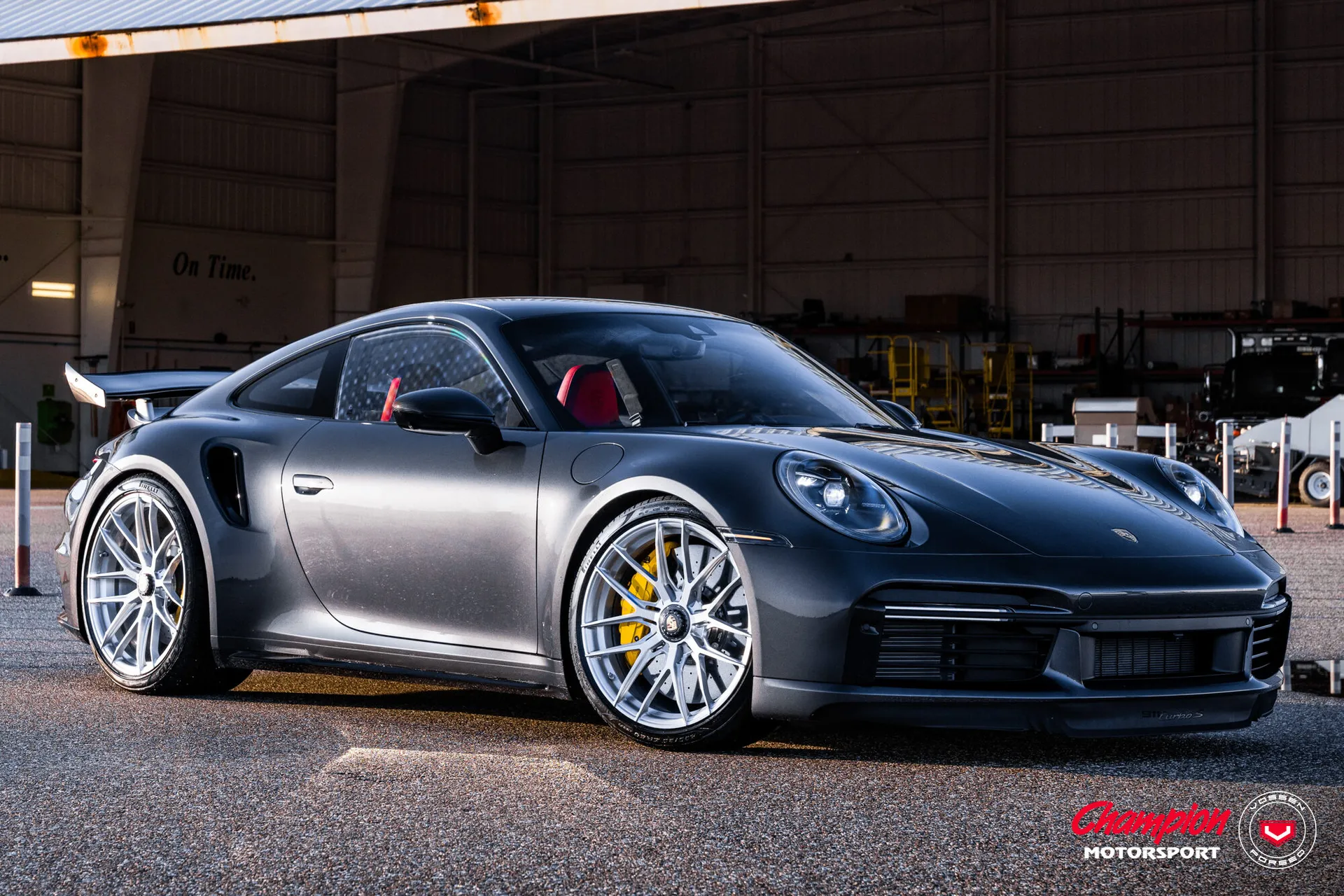 Porsche 992, 11
