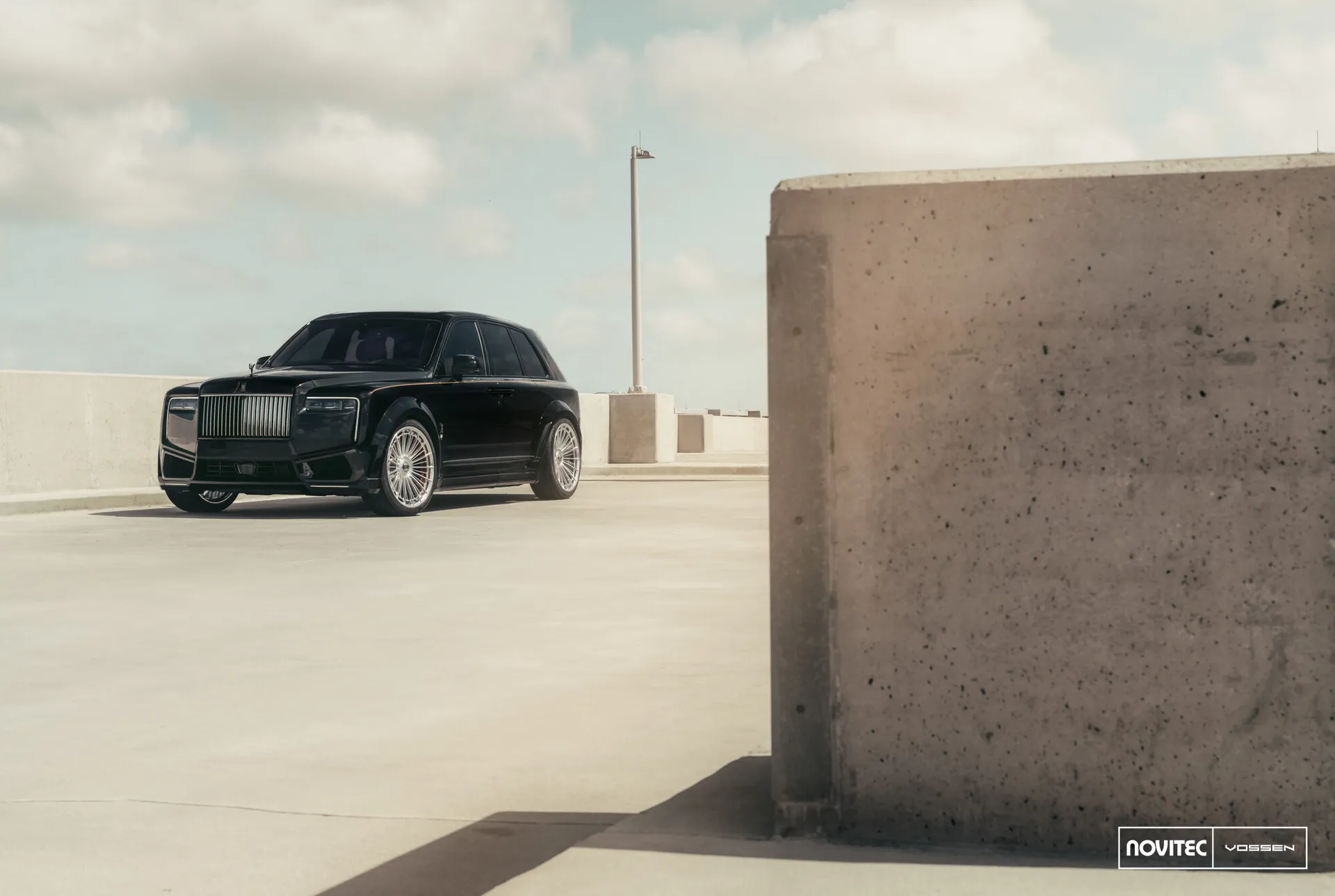 Rolls Royce Cullinan, 7