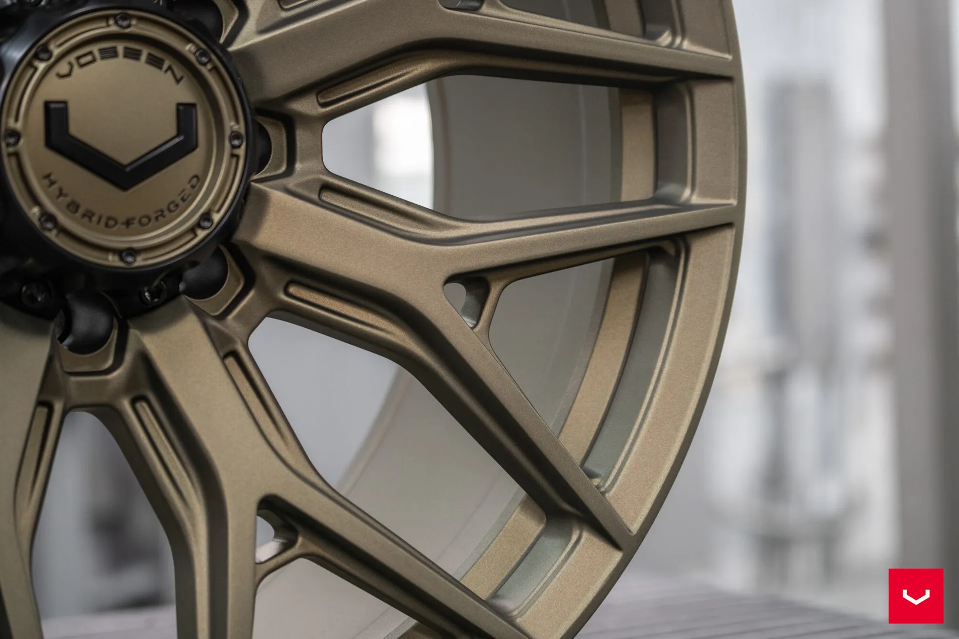 Terra Bronze, 8
