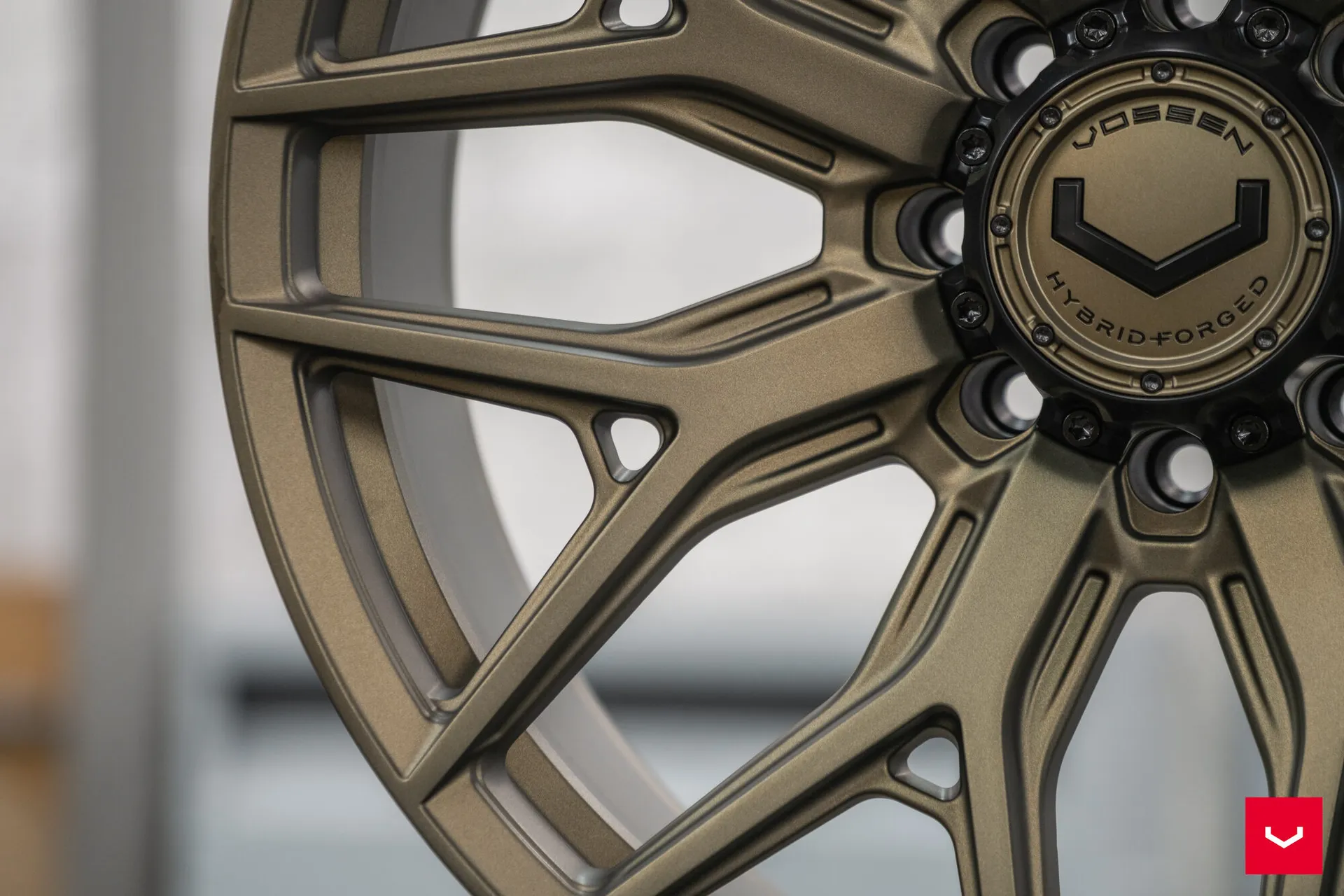 Terra Bronze, 19