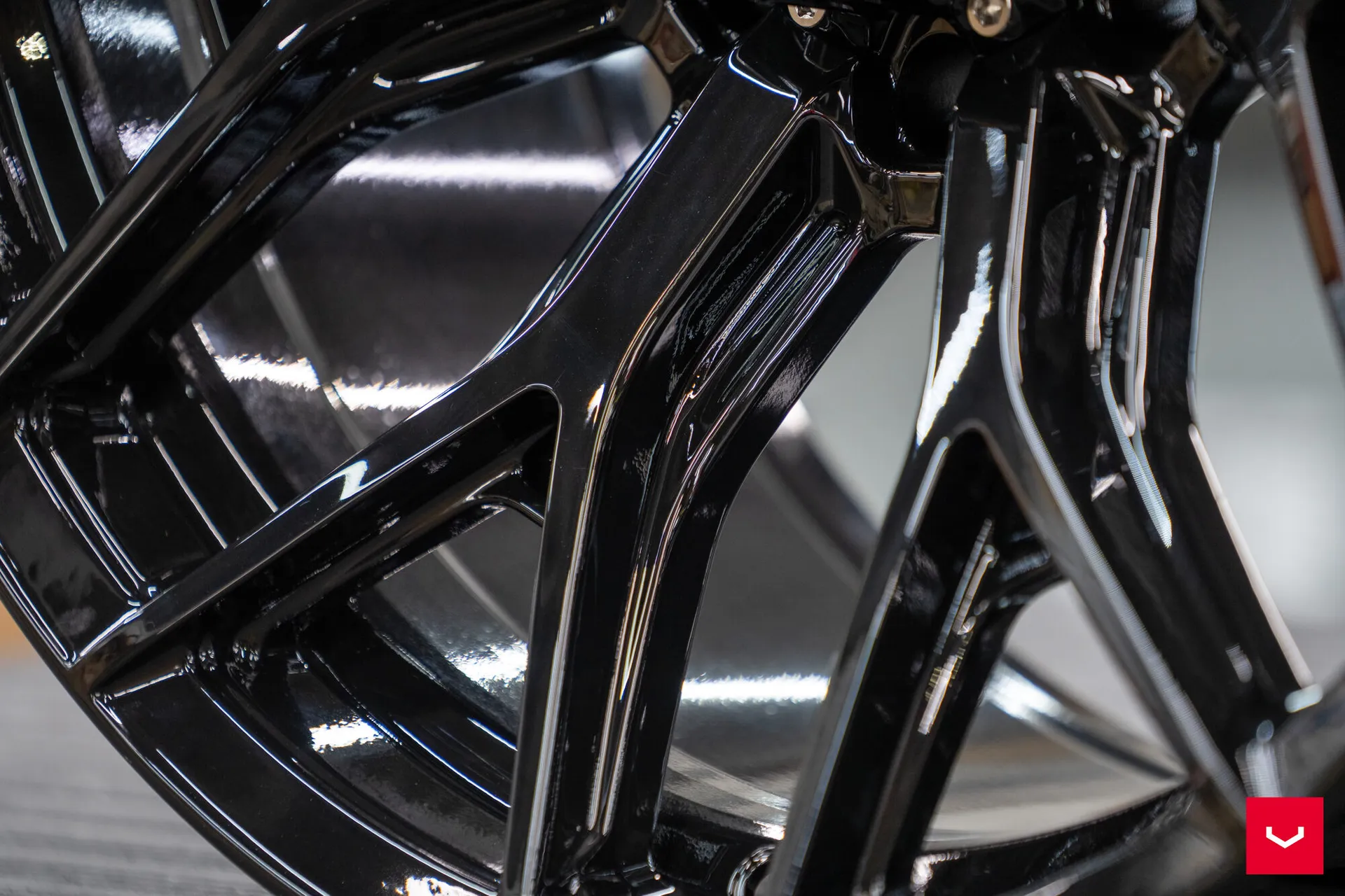 Gloss Black, 16