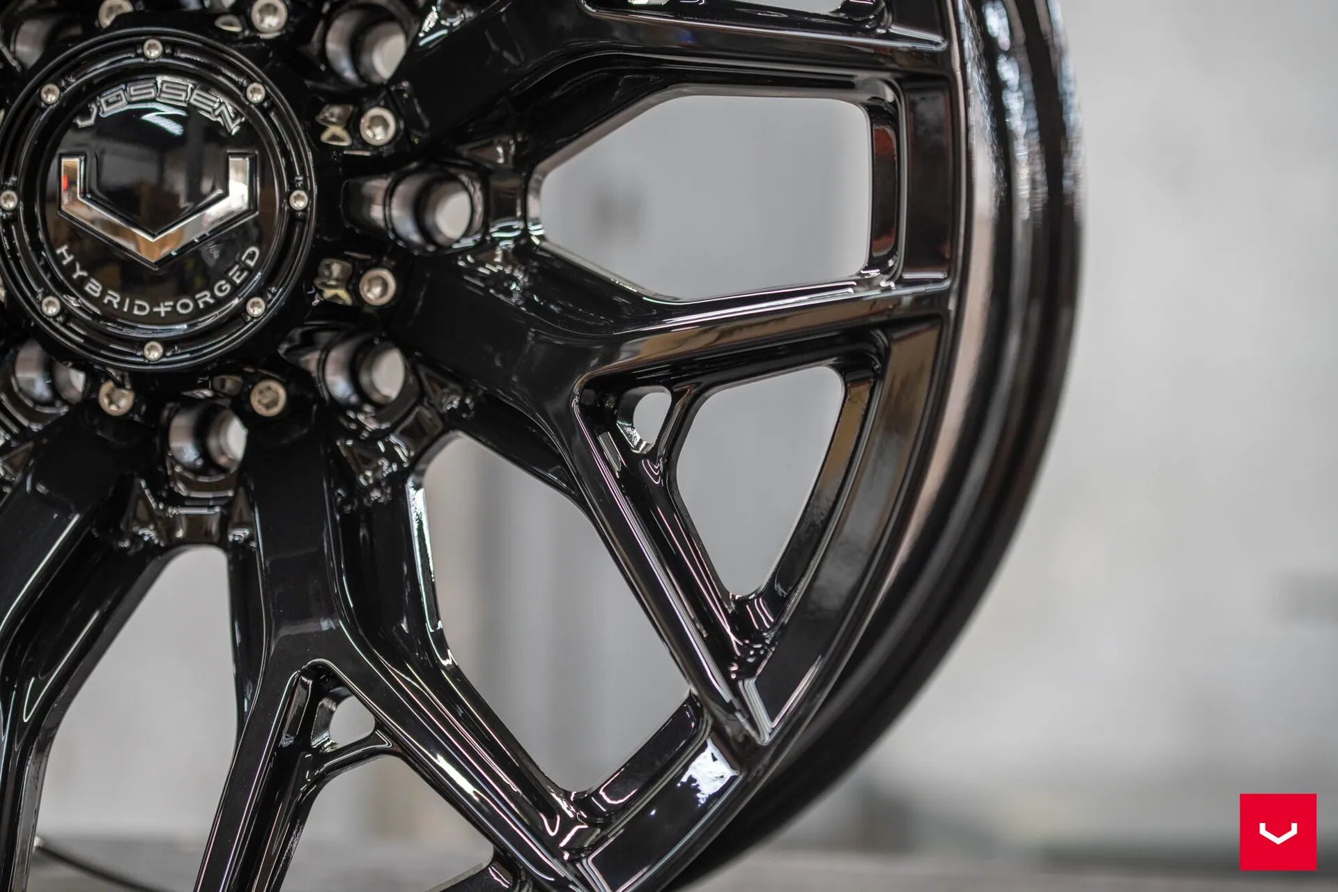 Gloss Black, 10