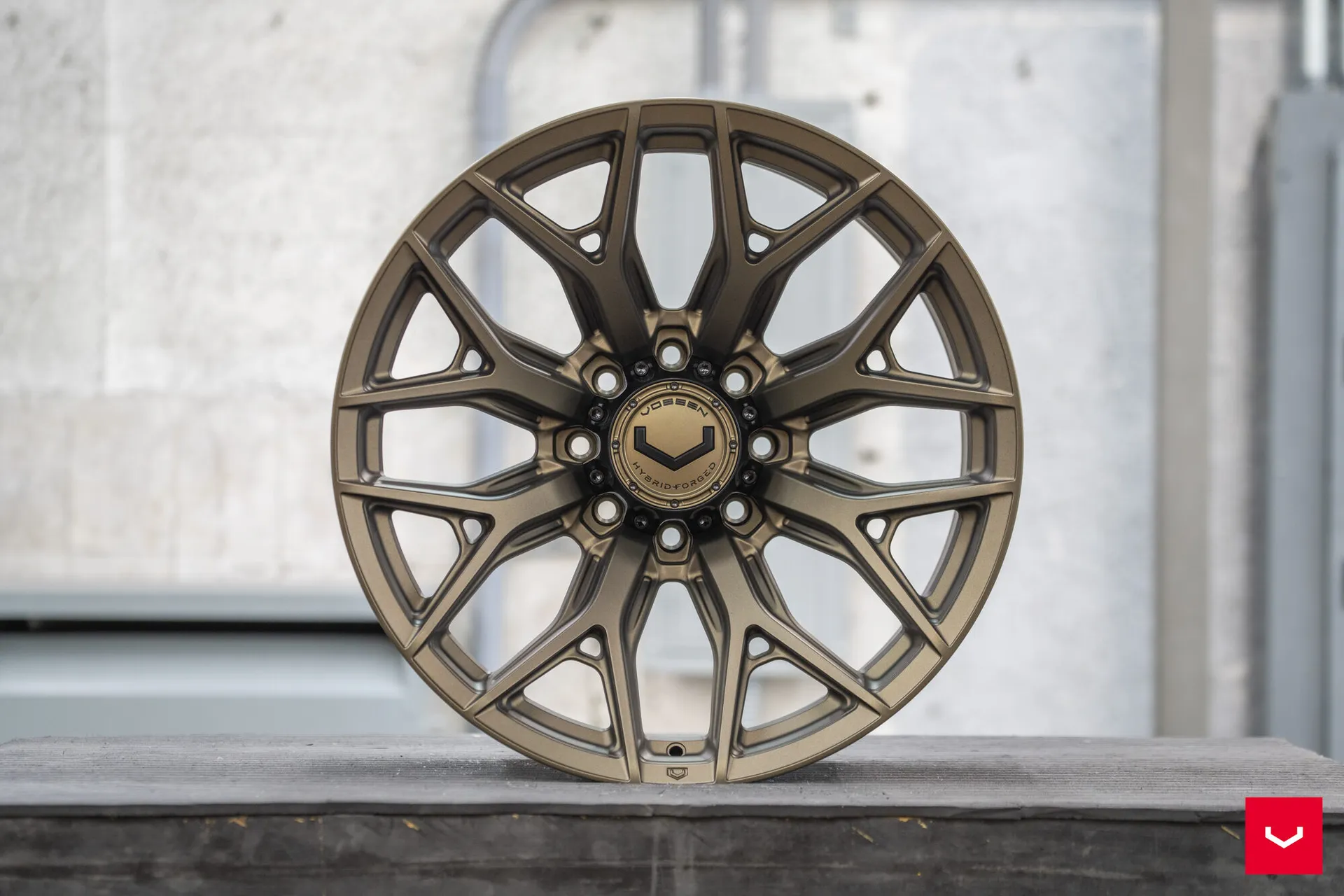 Terra Bronze, 21