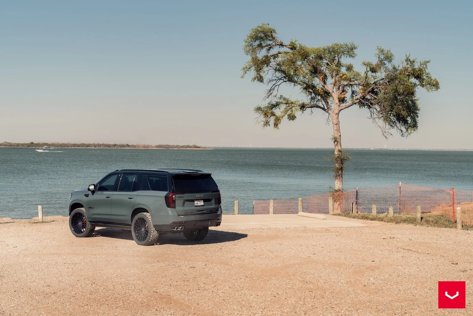 GMC Yukon, 7