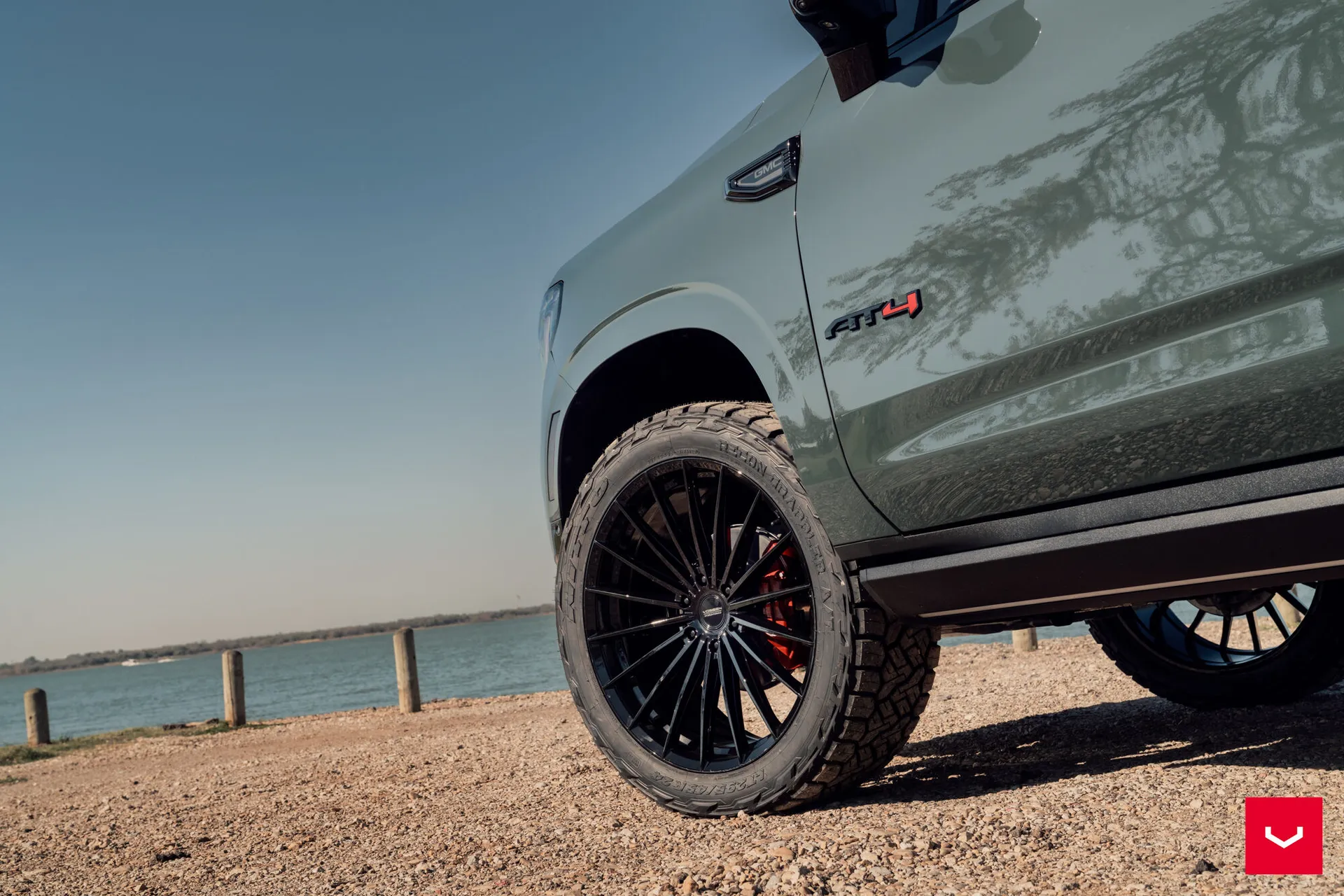 GMC Yukon, 3