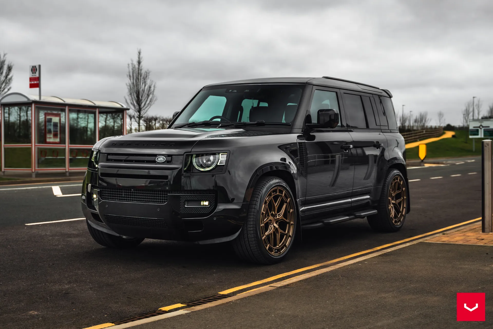 Land Rover Defender, 9