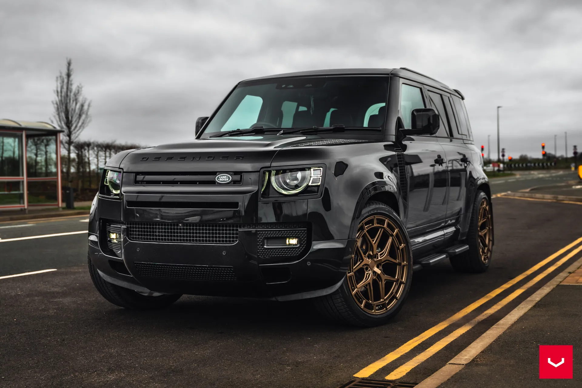 Land Rover Defender, 1