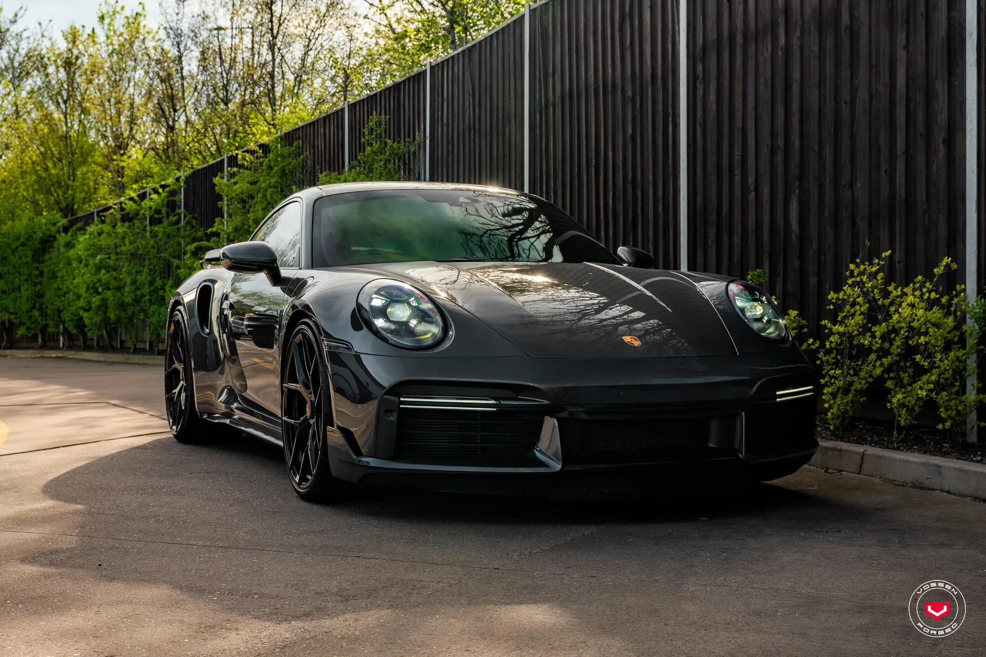 Porsche 992, 6