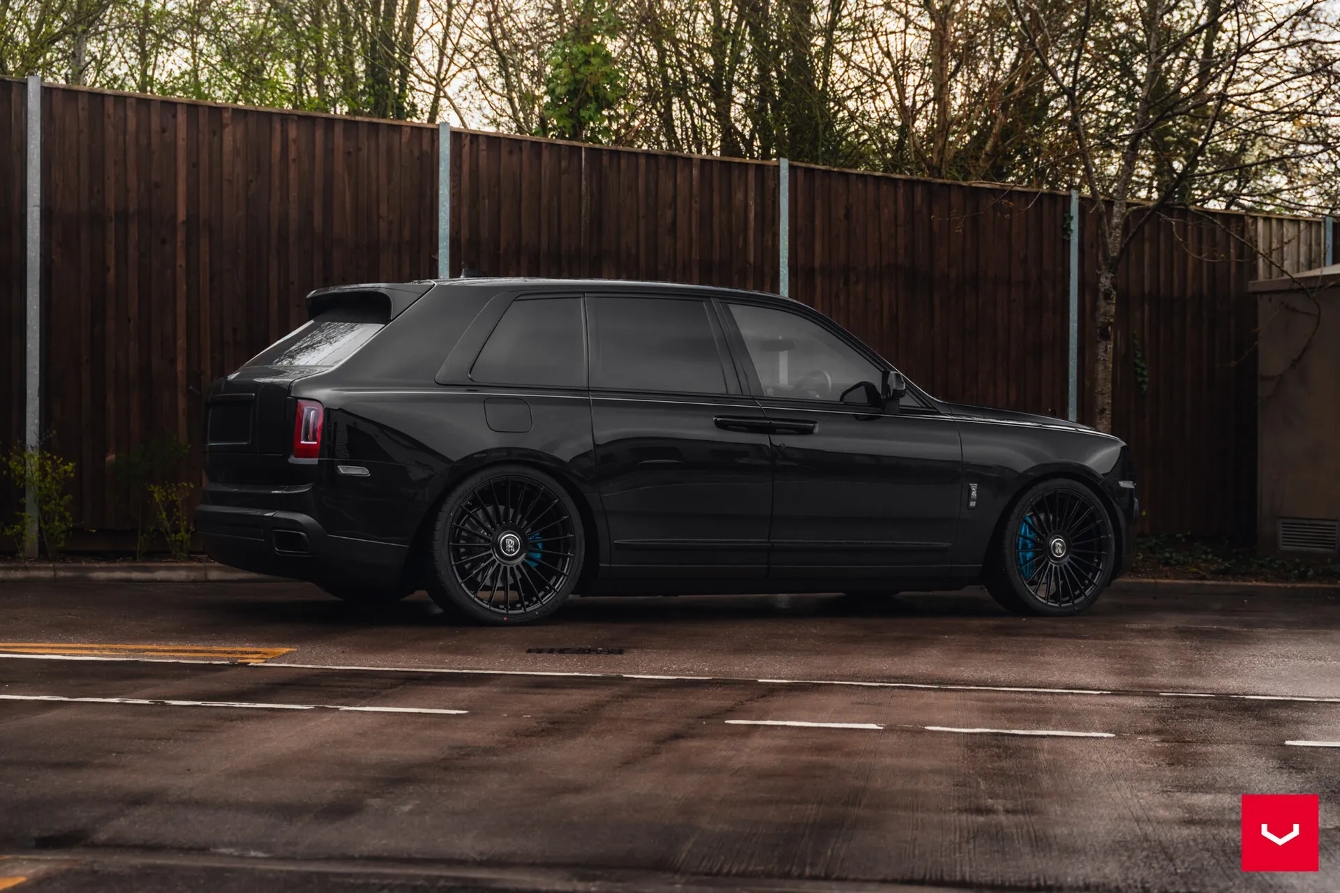 Rolls Royce Cullinan, 6