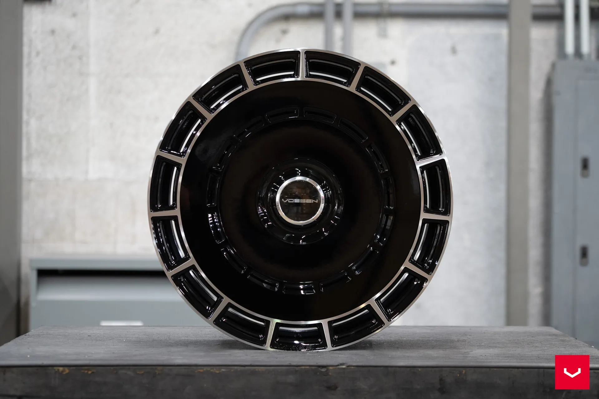 Gloss Black Polished, 1