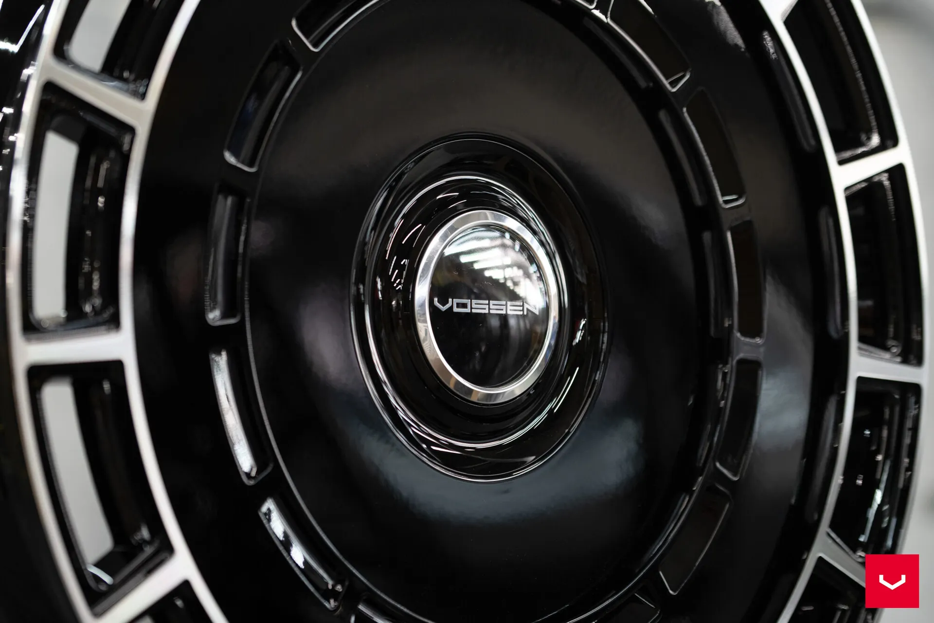 Gloss Black Polished, 10