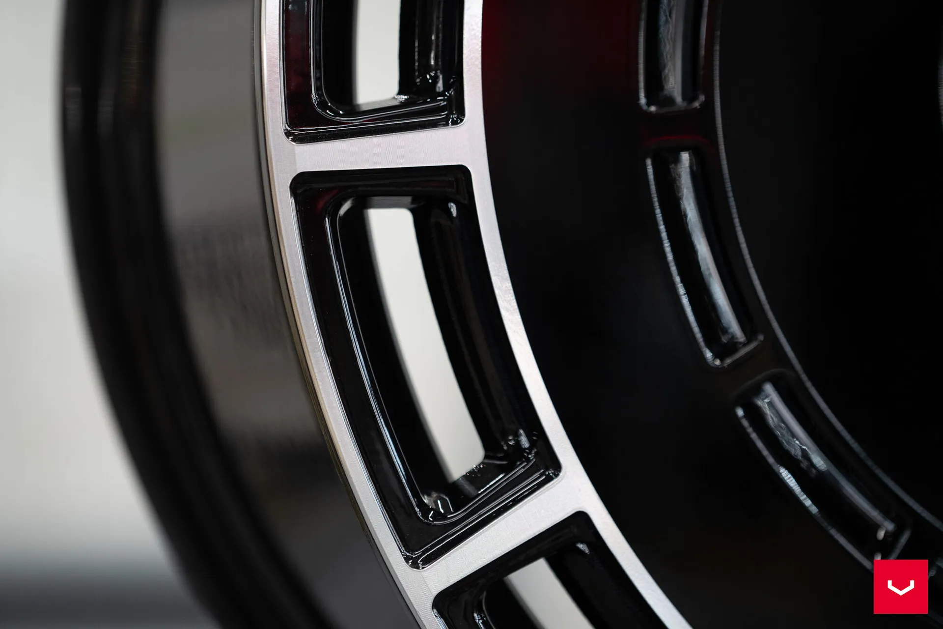 Gloss Black Polished, 11
