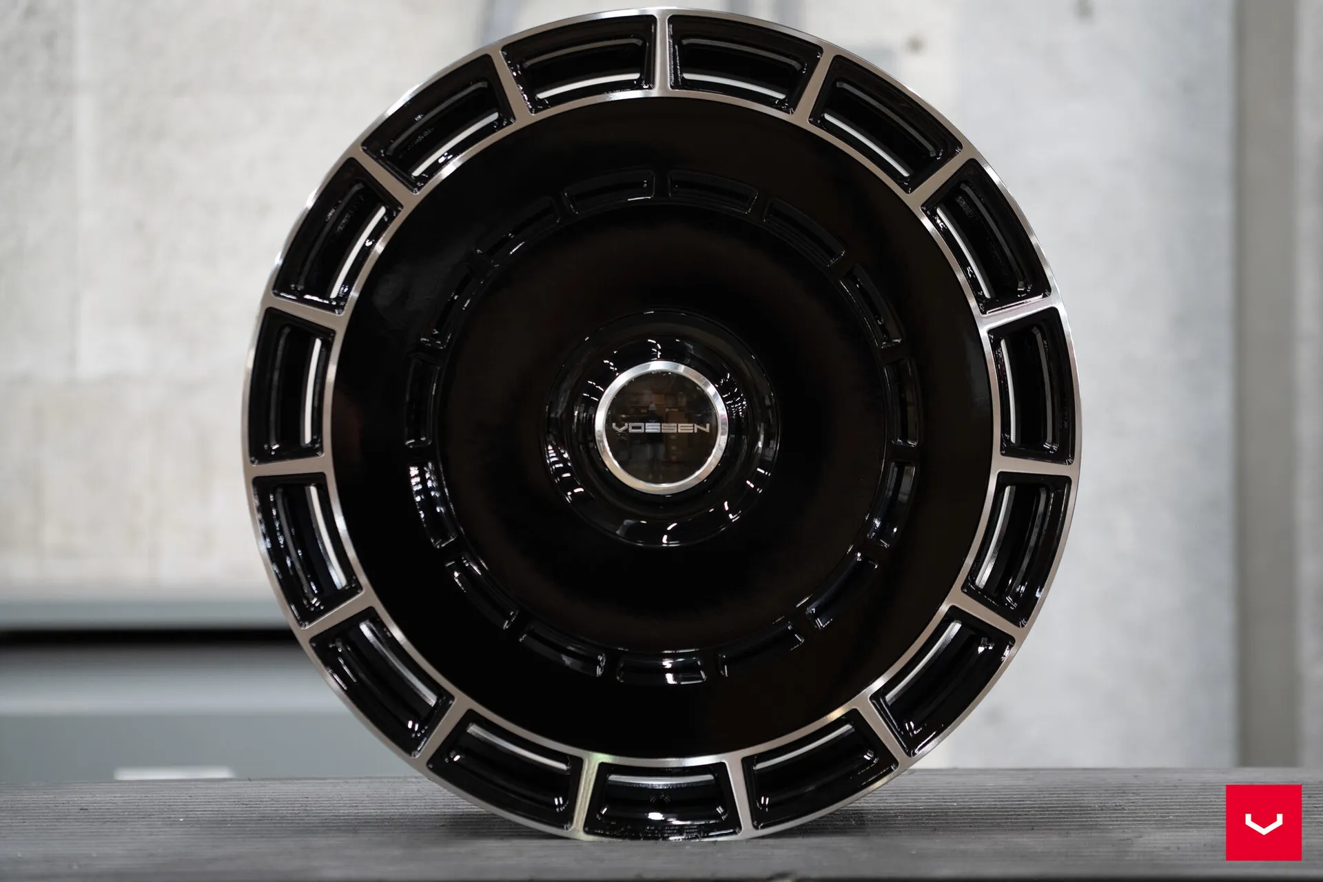 Gloss Black Polished, 2