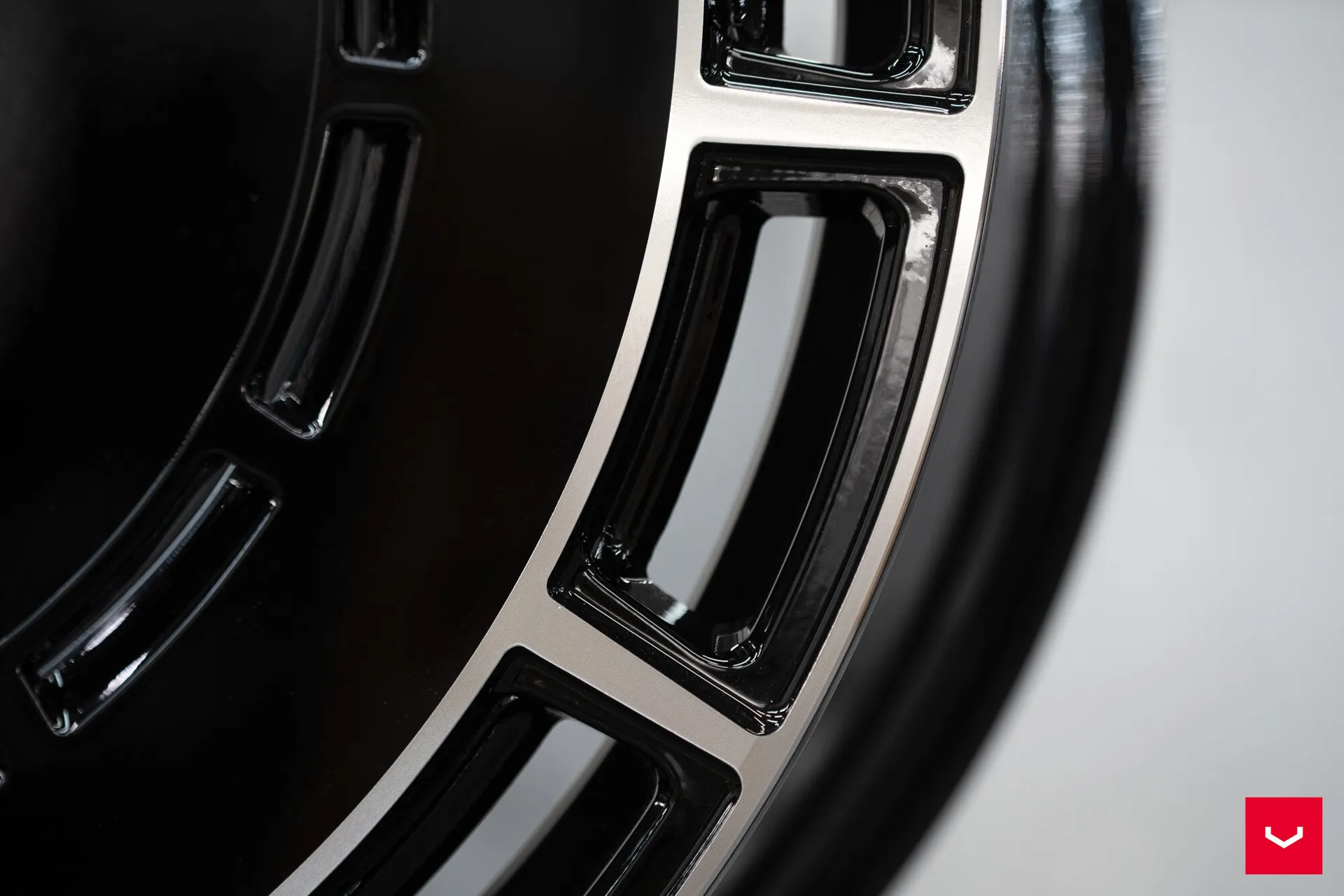 Gloss Black Polished, 7