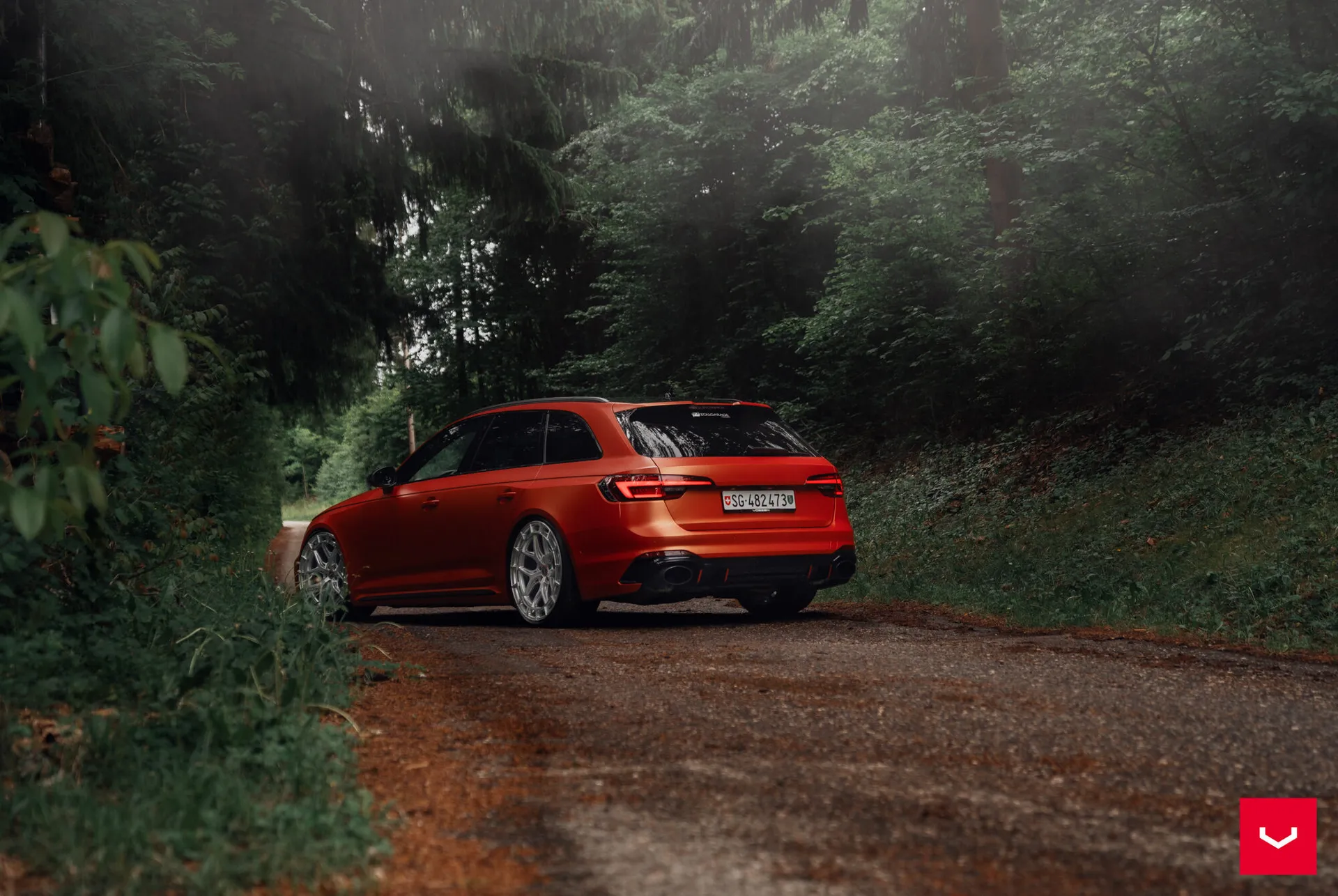Audi A4 / S4 / RS4, 13