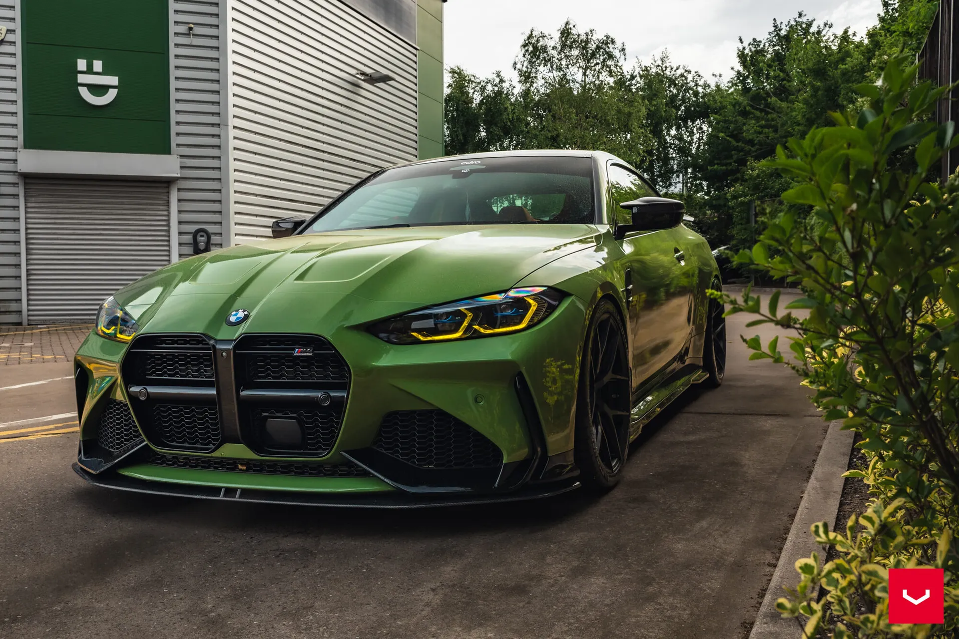 BMW 4 Series / M4, 8