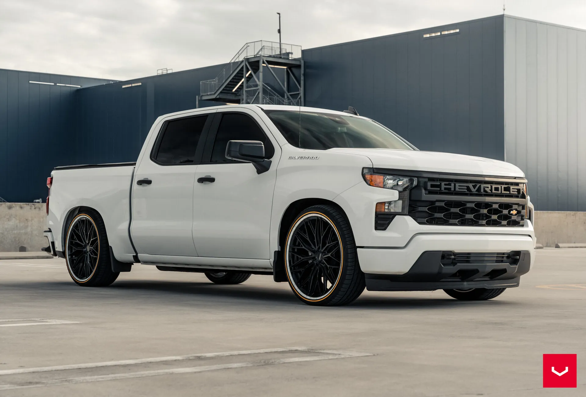 Chevrolet Silverado, 1