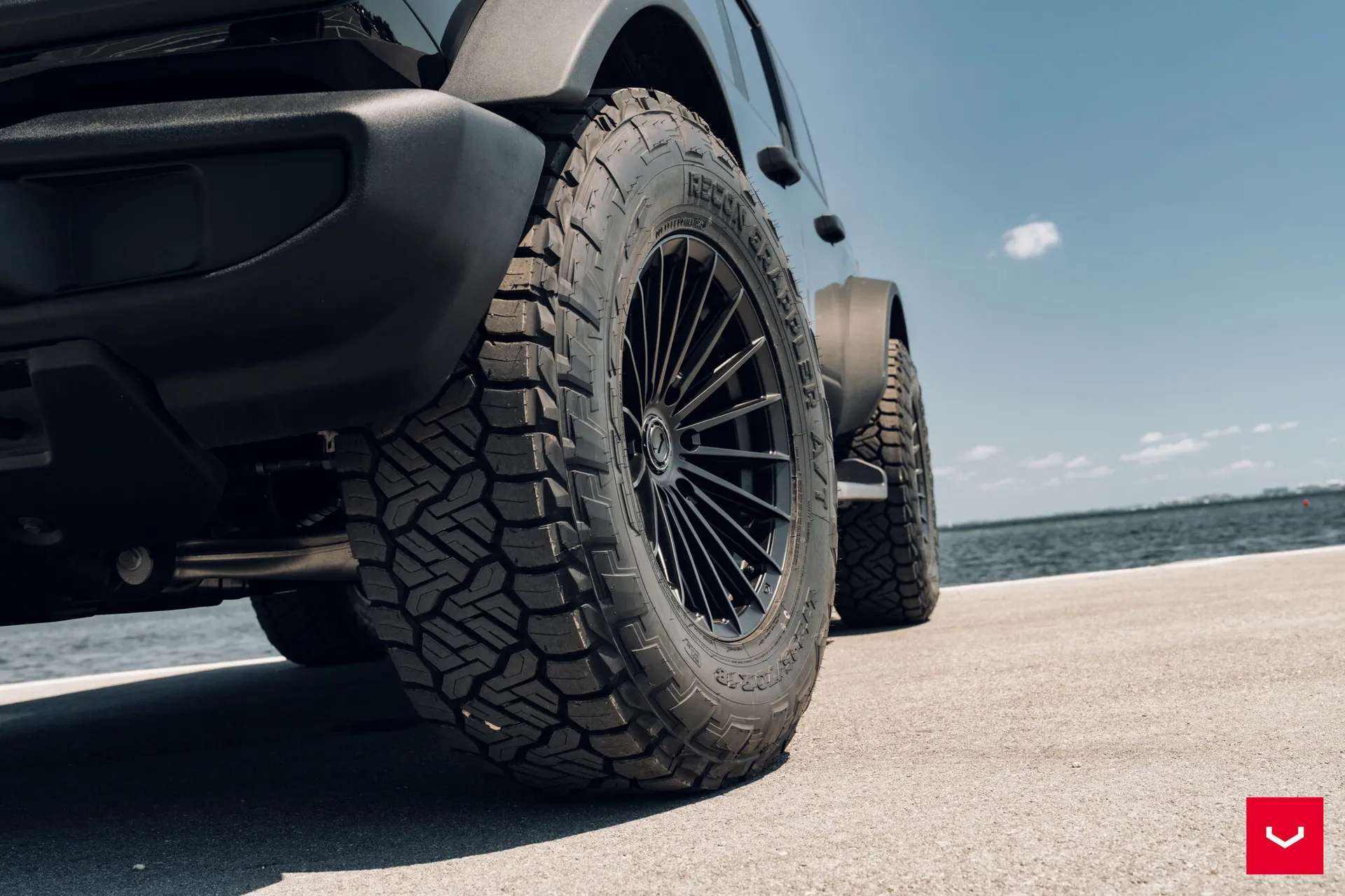 Ford Bronco, 4