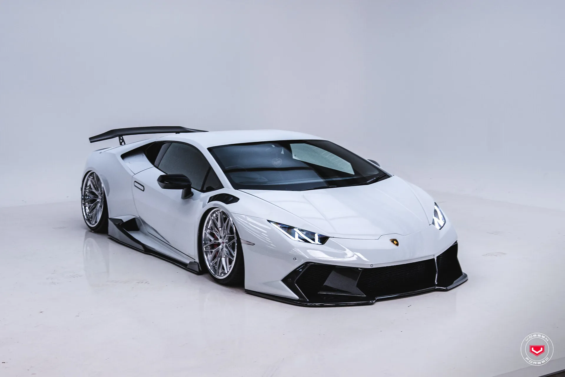 Lamborghini Huracan, 12